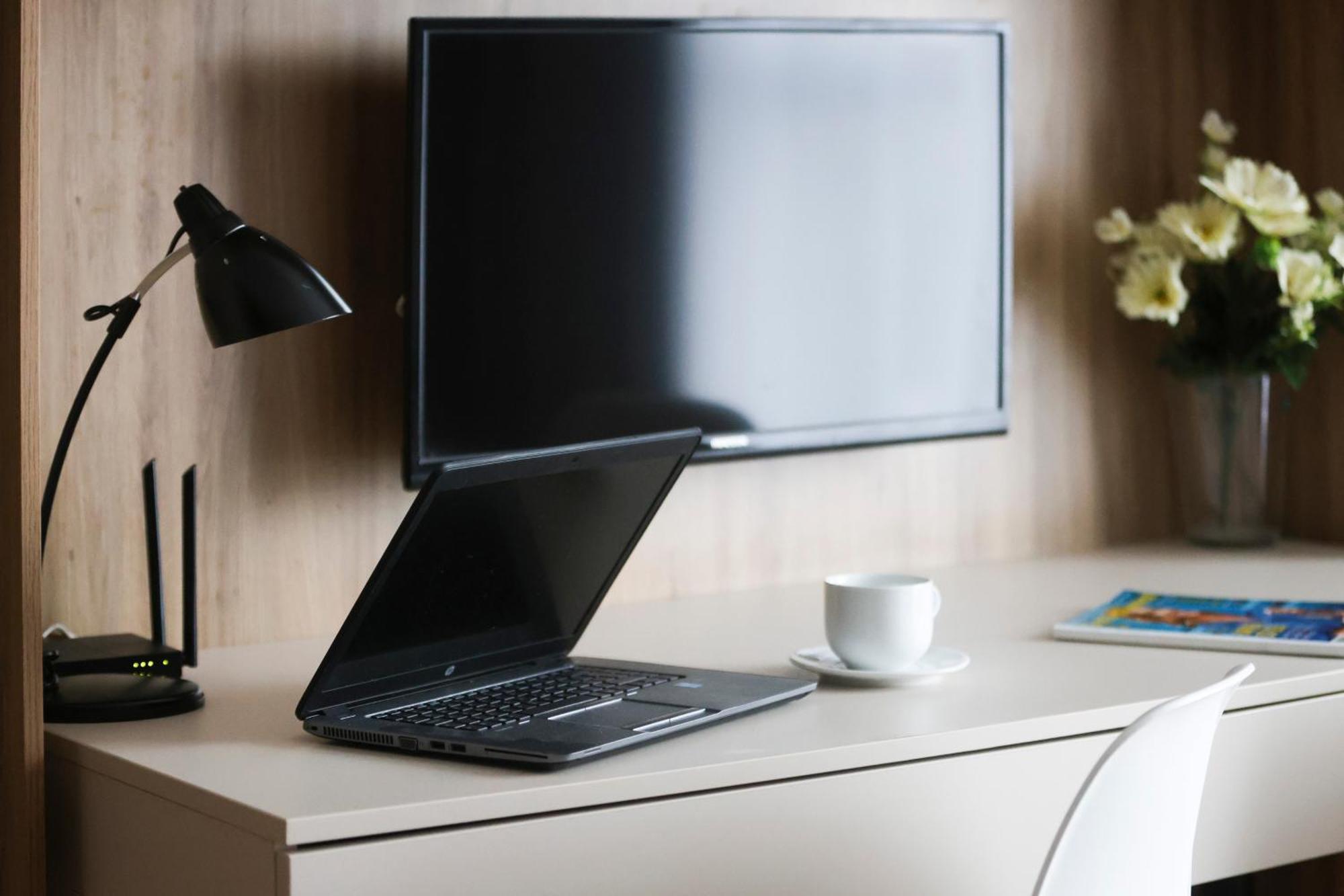 Business Wolska By Renters Apartament
