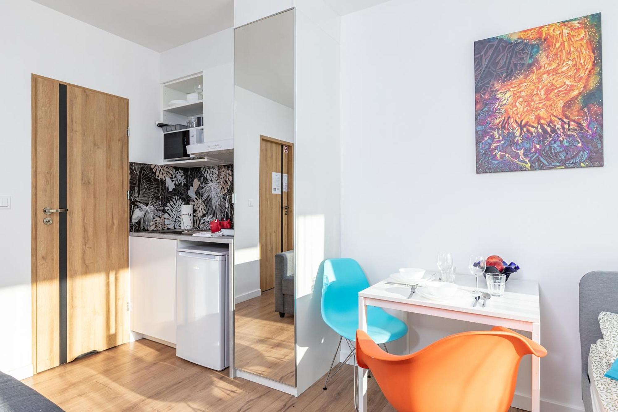 Superapart Edwarda Habicha 7 *
