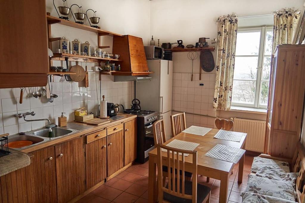 Royal Castle 2 And Kitchen 55sqm