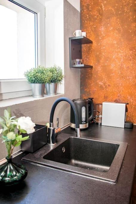 Apartment Bright 7th Floor With Balcony & View Warsaw