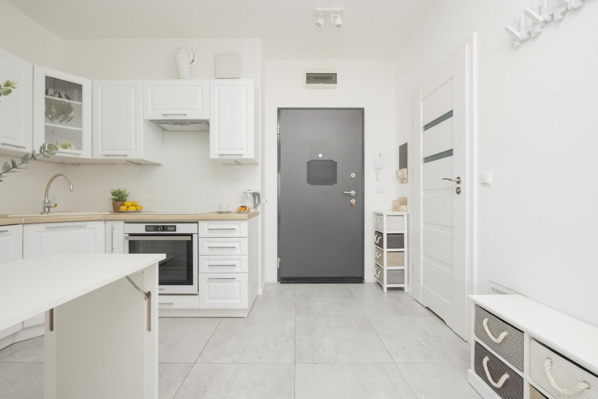 Business Sikorskiego By Renters Apartment