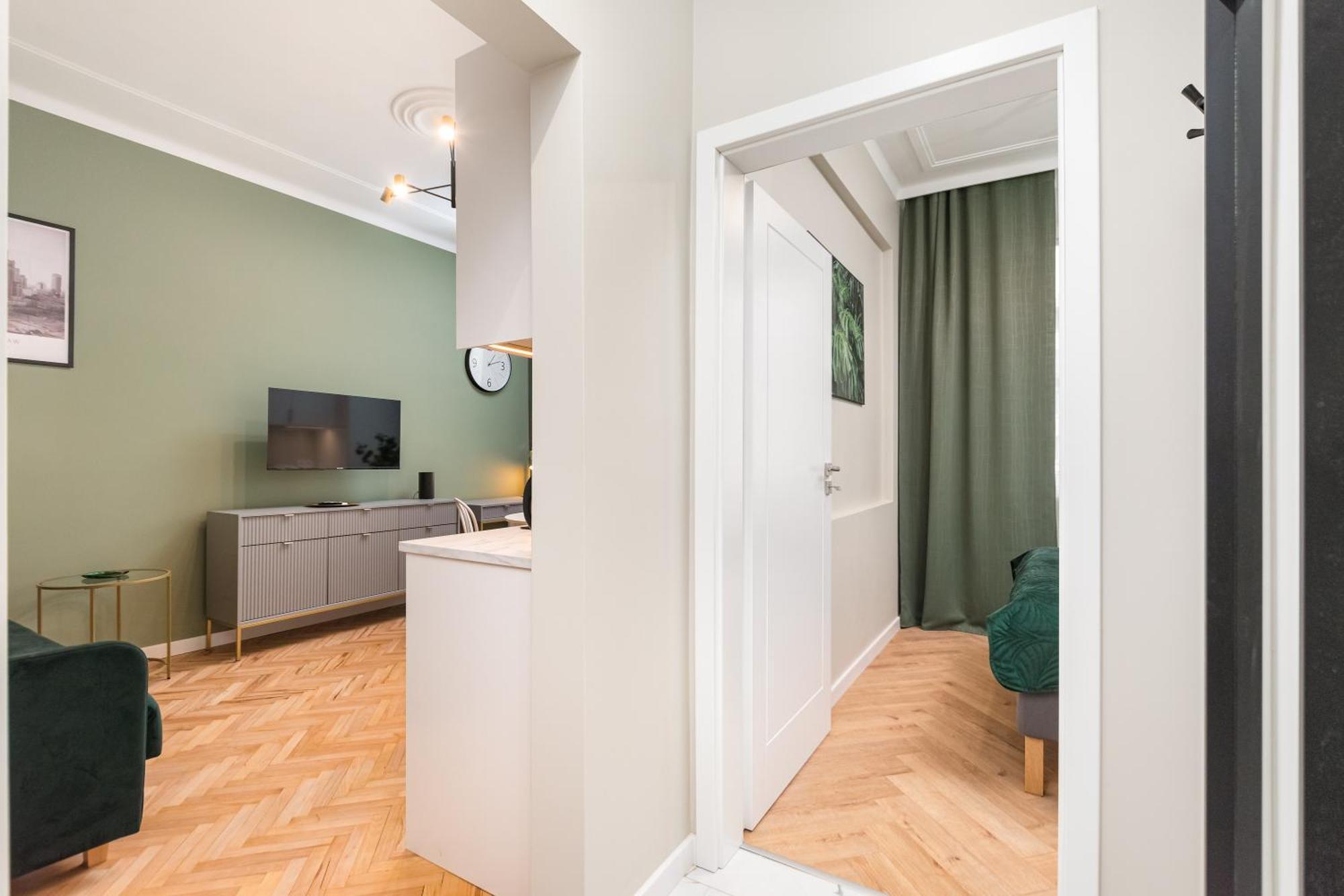 Aleje Jerozolimskie 42 By Homeprime * Warsaw