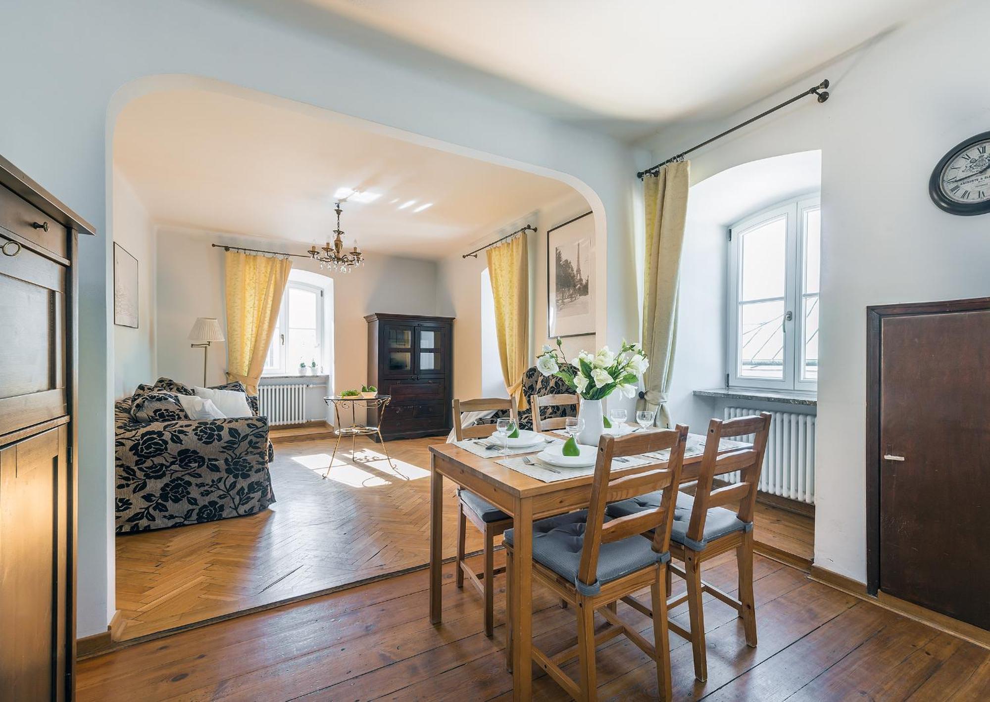 Old Town Penthouse P&o Serviced Apartamento *