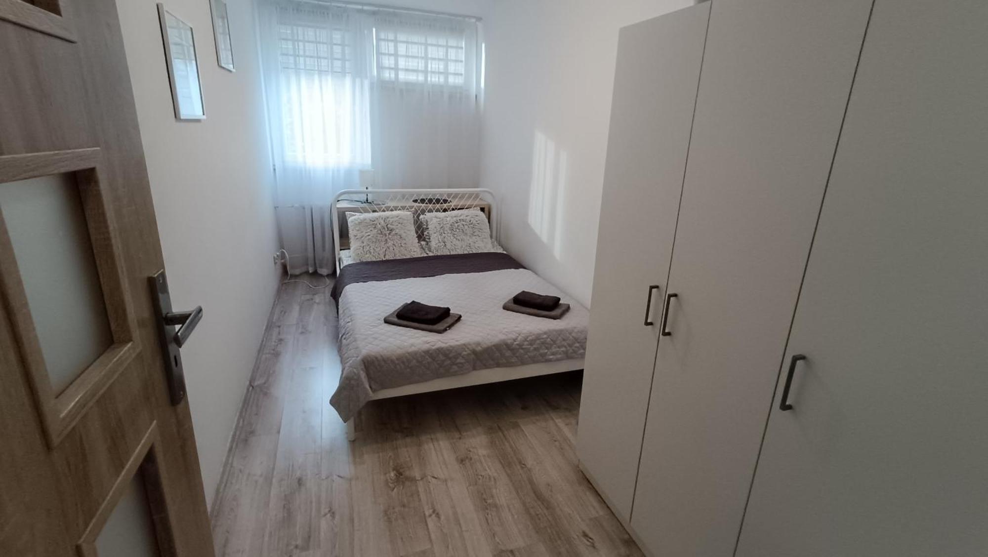 Apartment Centrum - Metro Rondo Onz