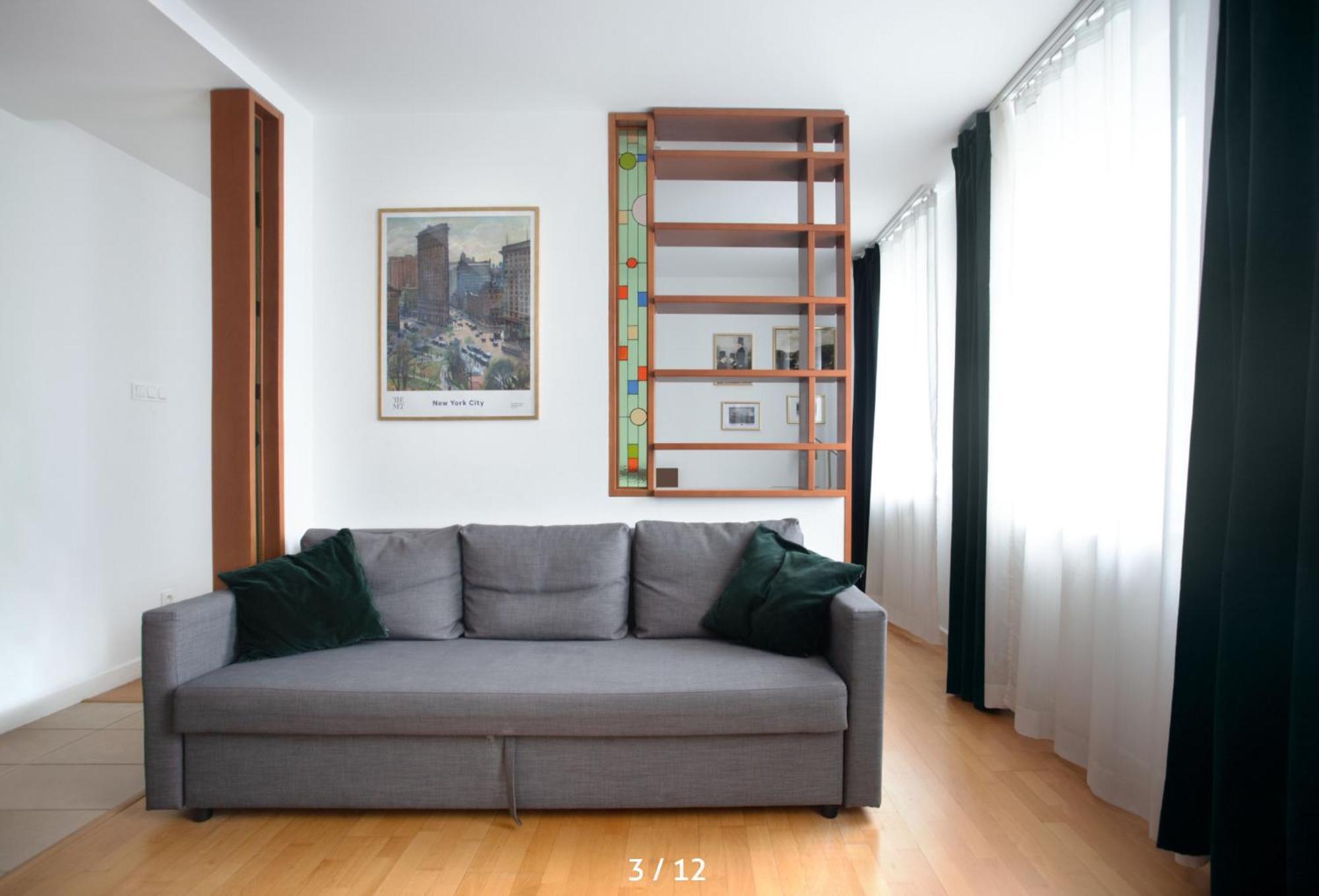 Spacious Quiet Apt Close To The Belvedere Palace