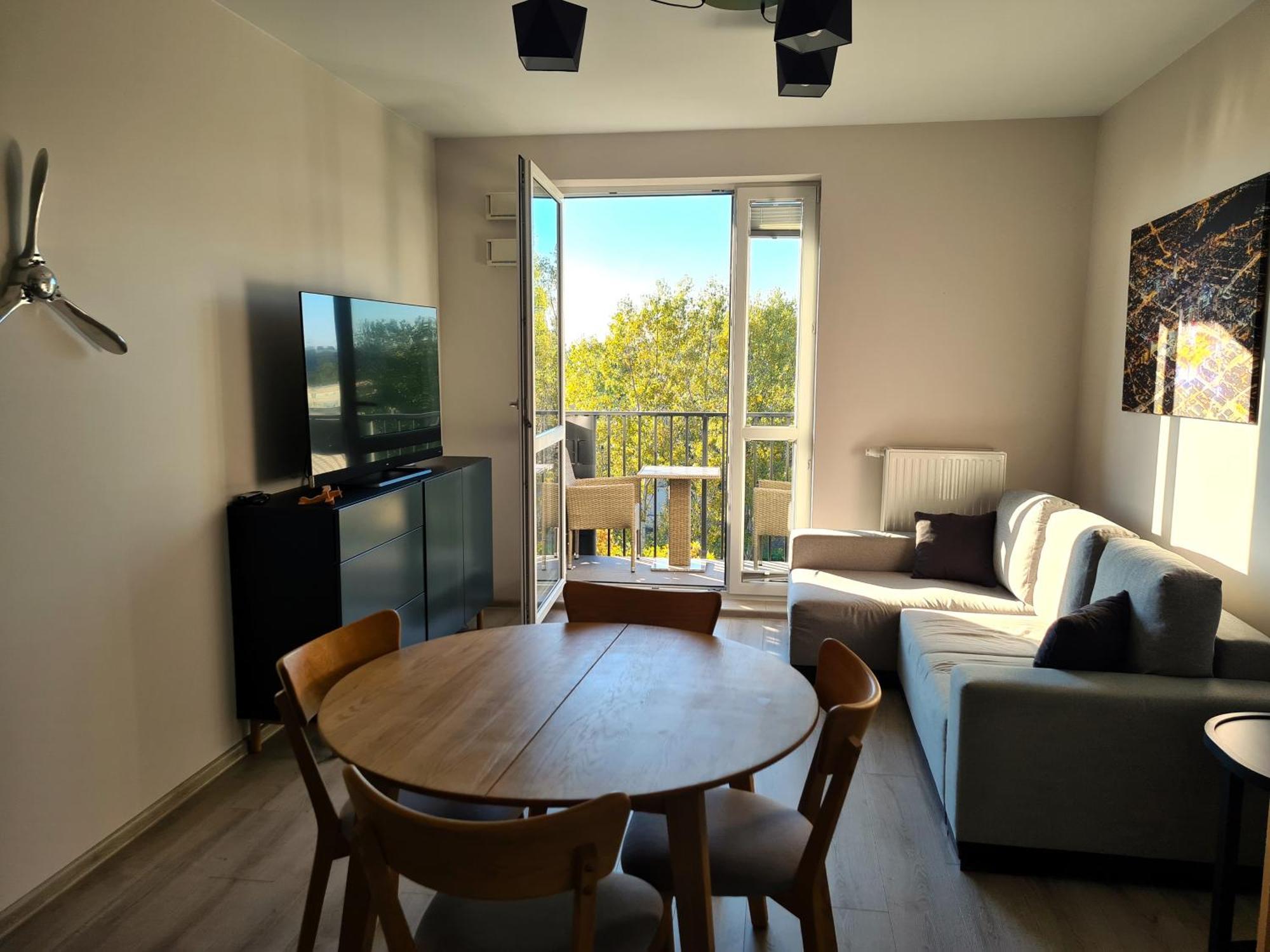 Urban Wings - Airport With Parking & Balcony By Renters Căn hộ Warsaw