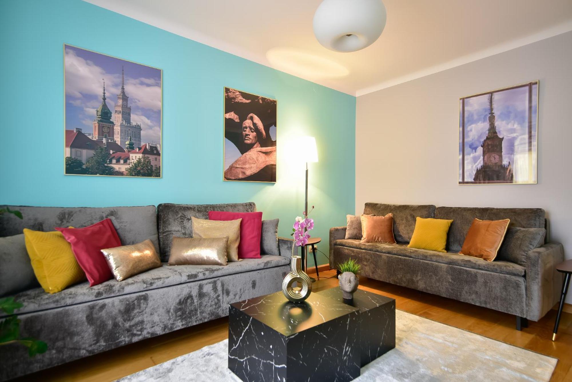 Apartment Pol In