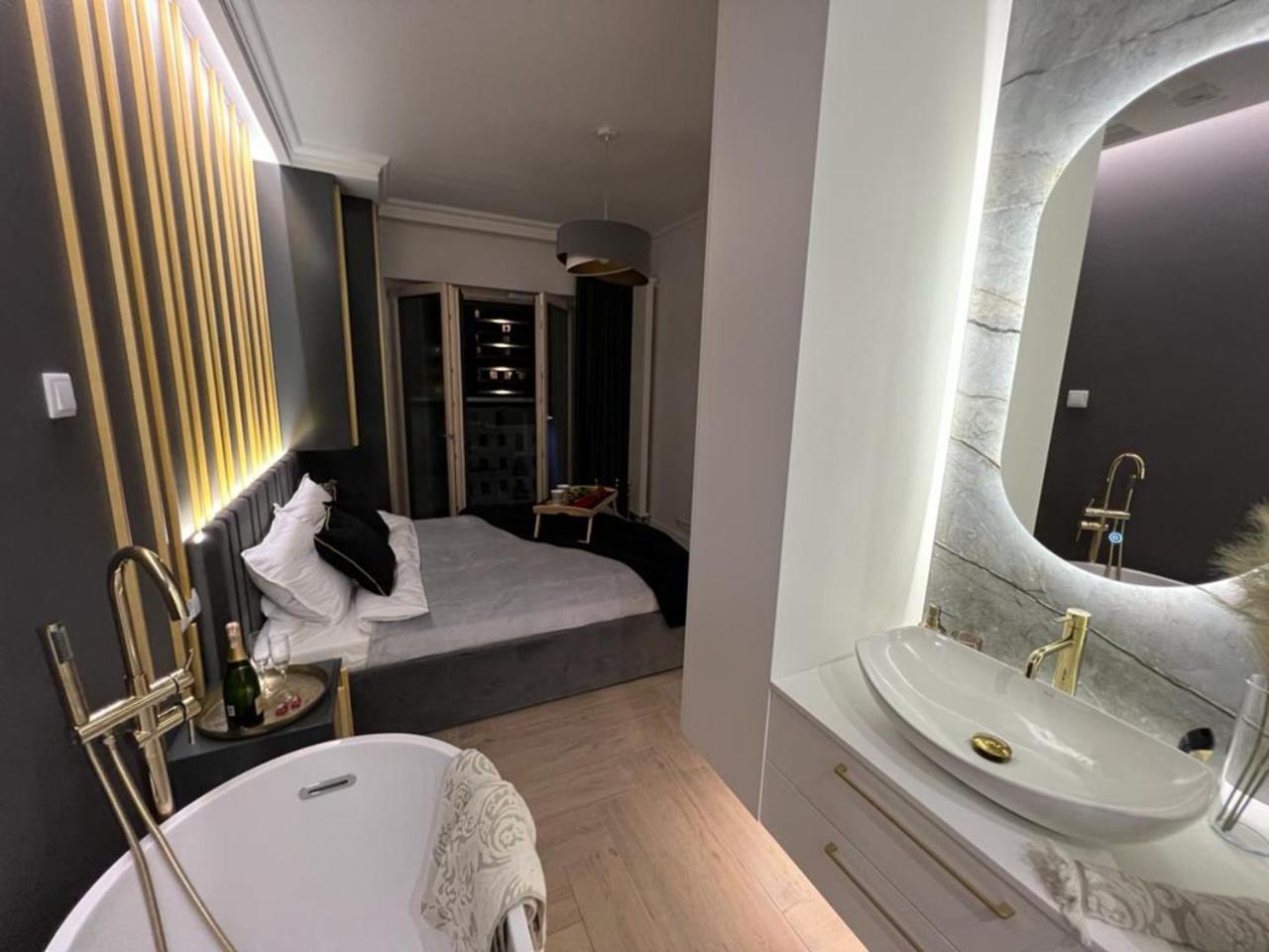 Apartment Vipwarsawapartments Pl Gold Mennica Warschau