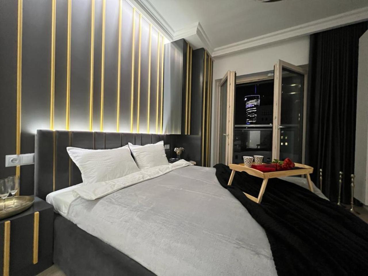 Apartment Vipwarsawapartments Pl Gold Mennica