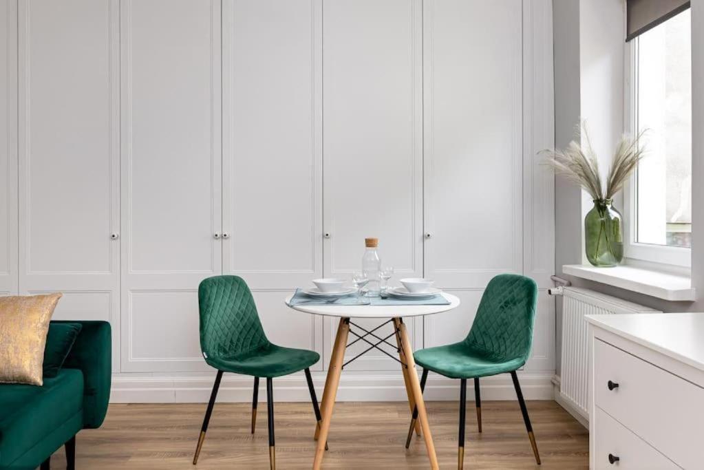 Apartment Ecru Elegant & Charming With Bedroom Wwa15 Warsaw