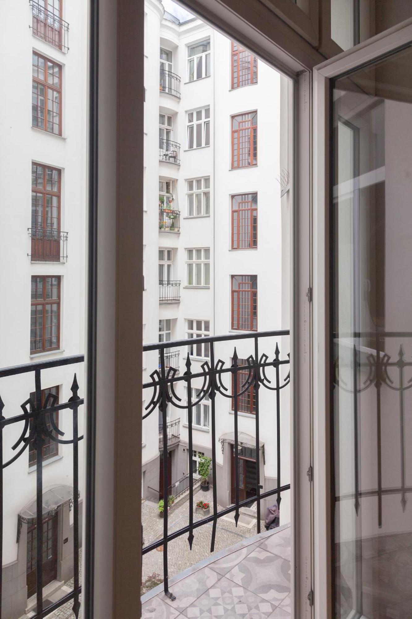 Art Wilcza Street Apartment *