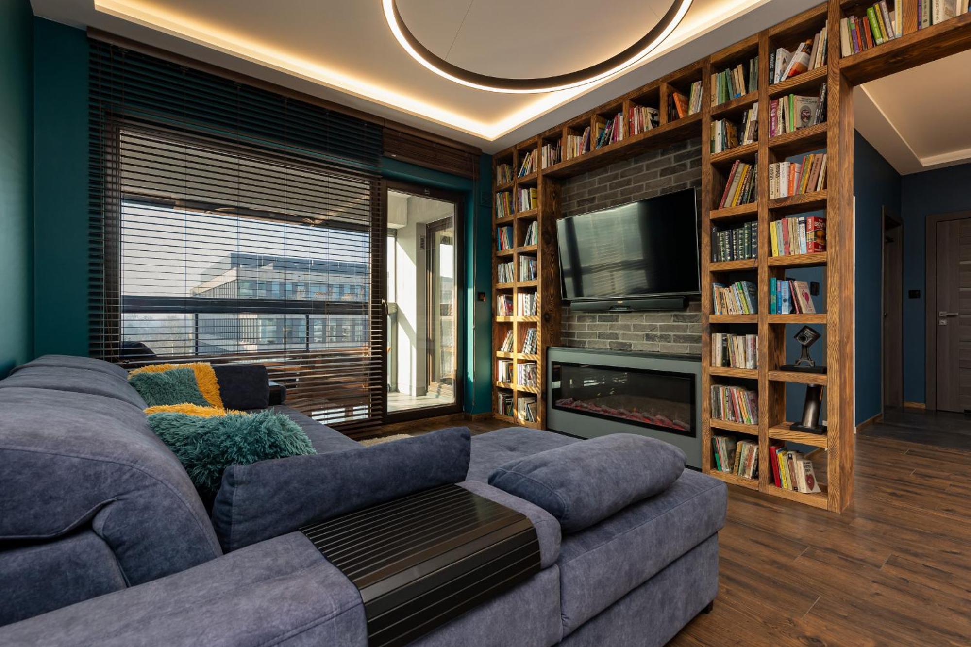 Emerald With Parking By Renters