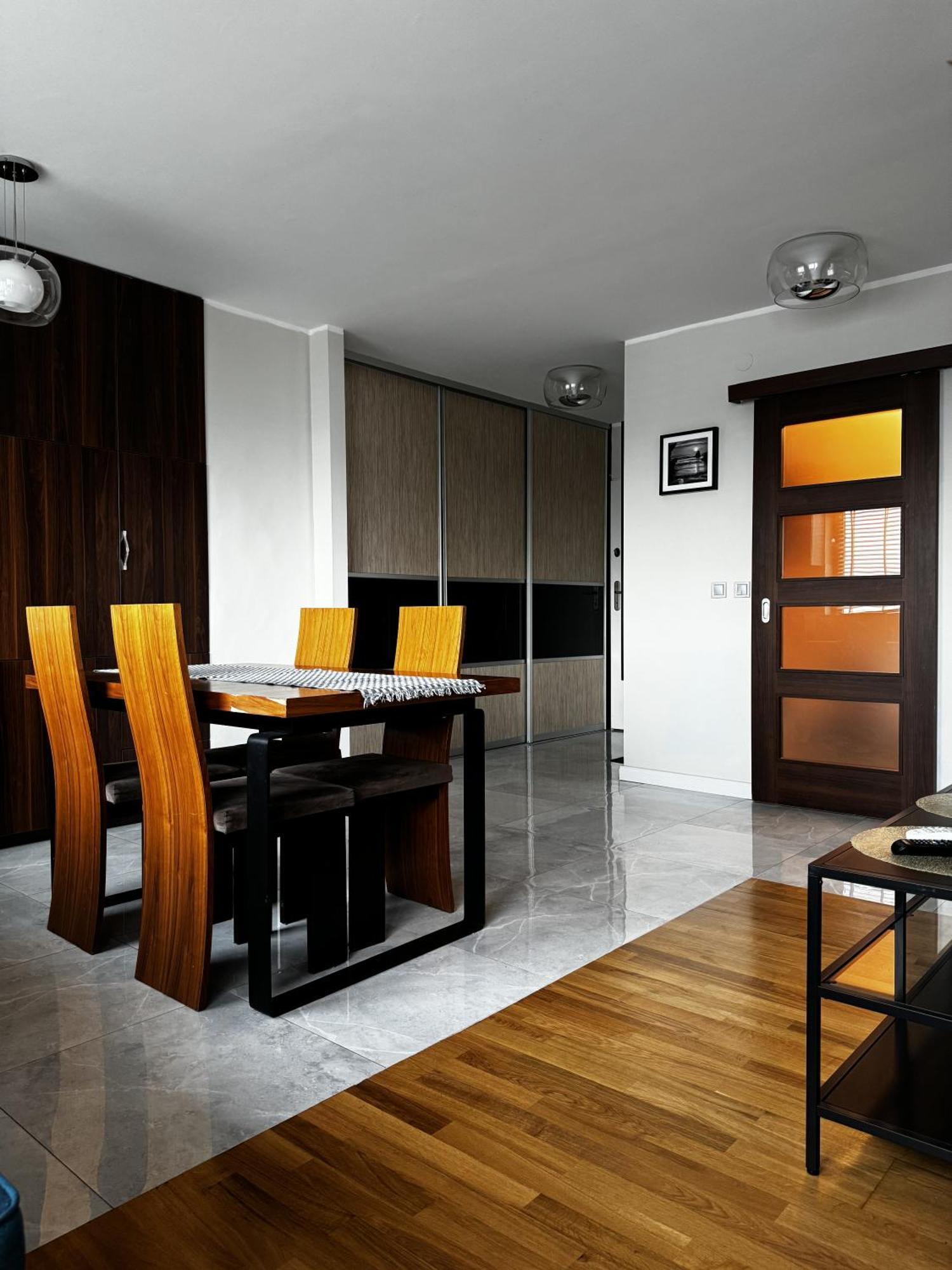 Apartment Home&home Wola Warschau