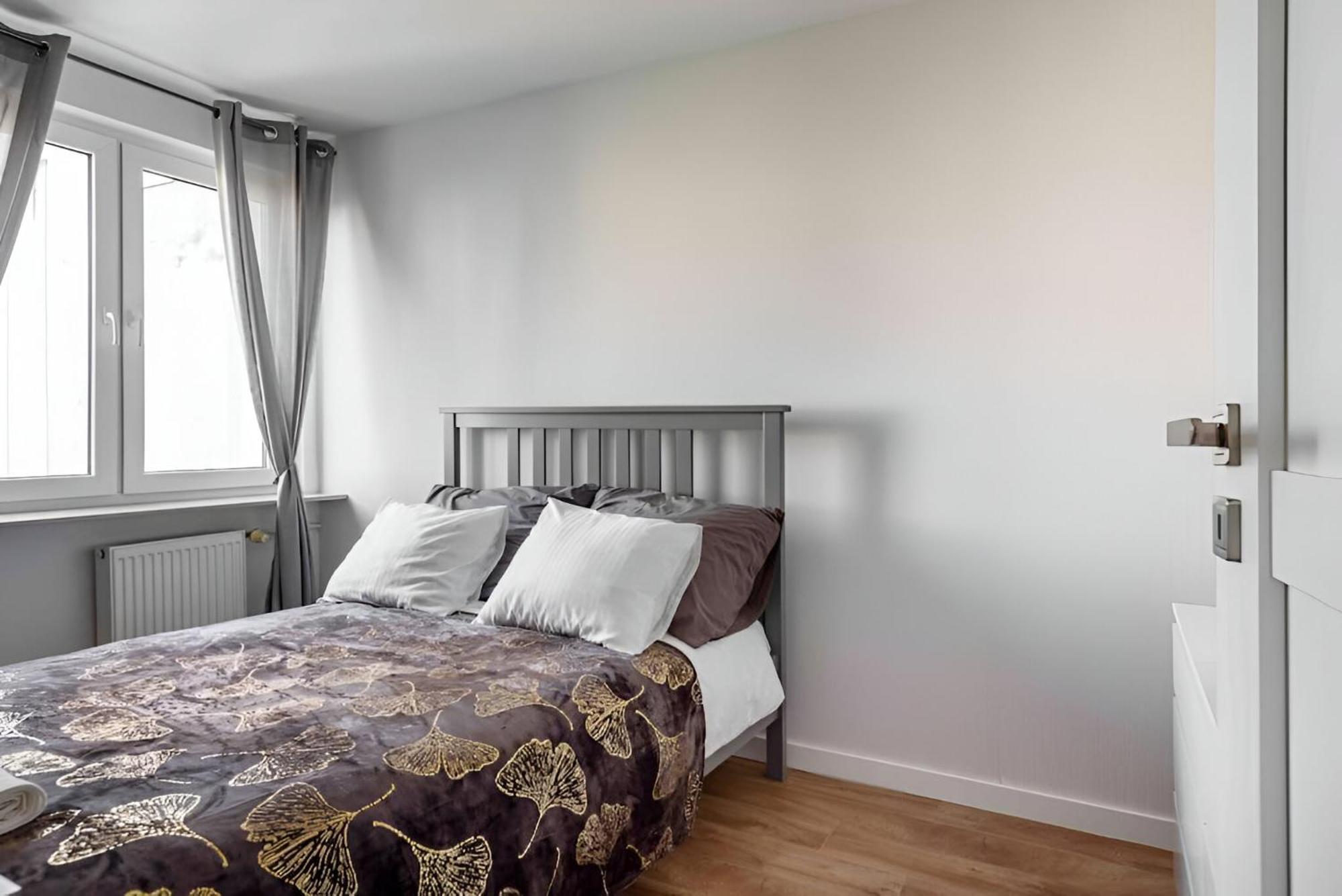 Leisure Central Zlota Lovely 2 Bedroom Warsaw