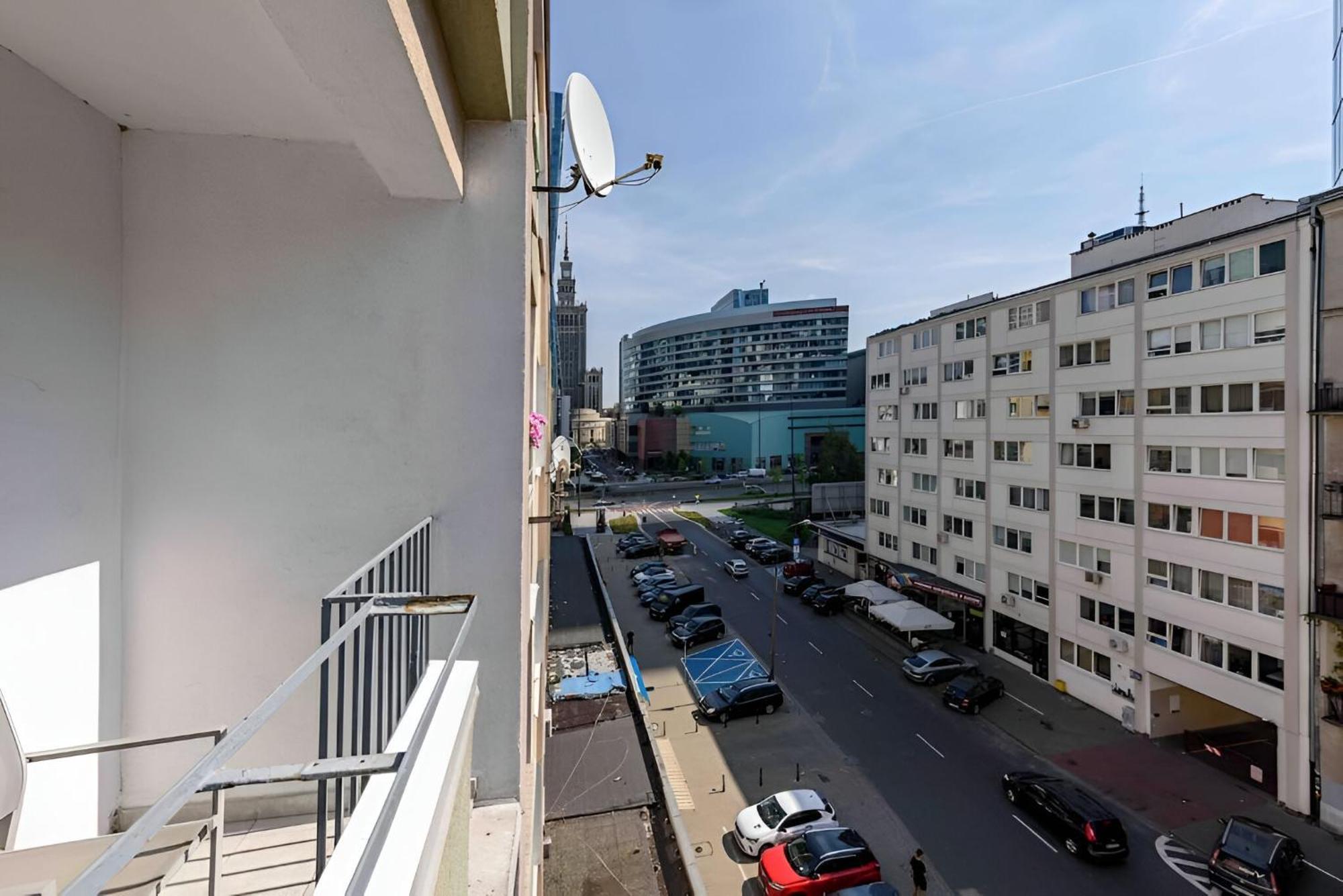 Leisure Central Zlota Lovely 2 Bedroom Apartment *