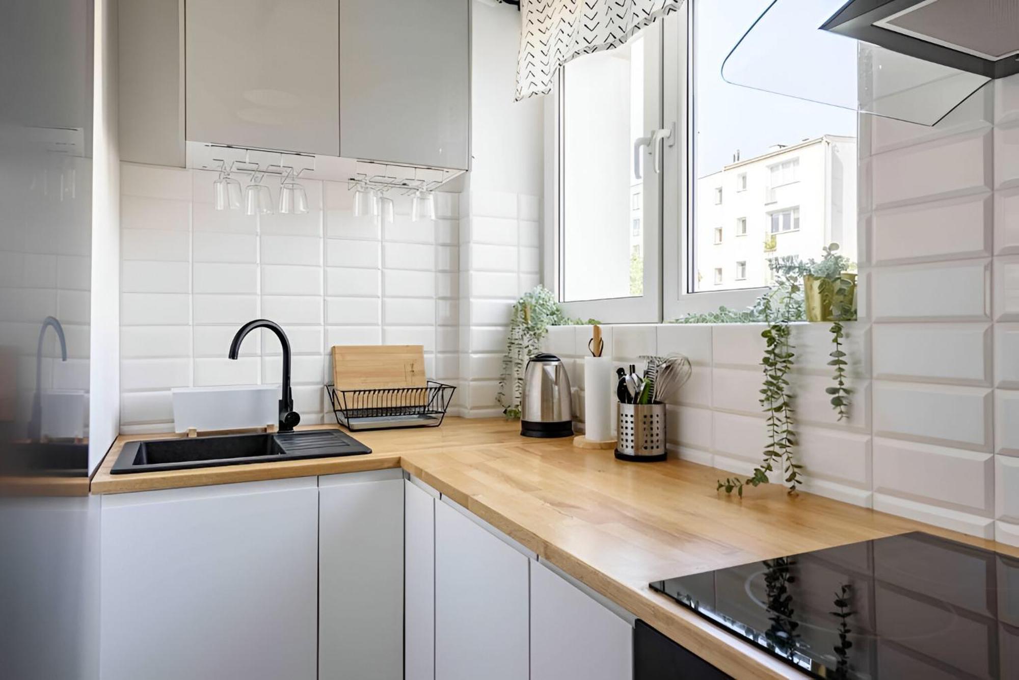 Leisure Central Zlota Lovely 2 Bedroom Warsaw