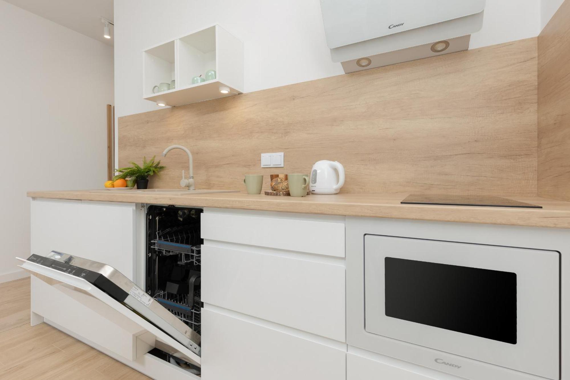 Modern Mokotow With Parking & Balcony By Renters Warsaw