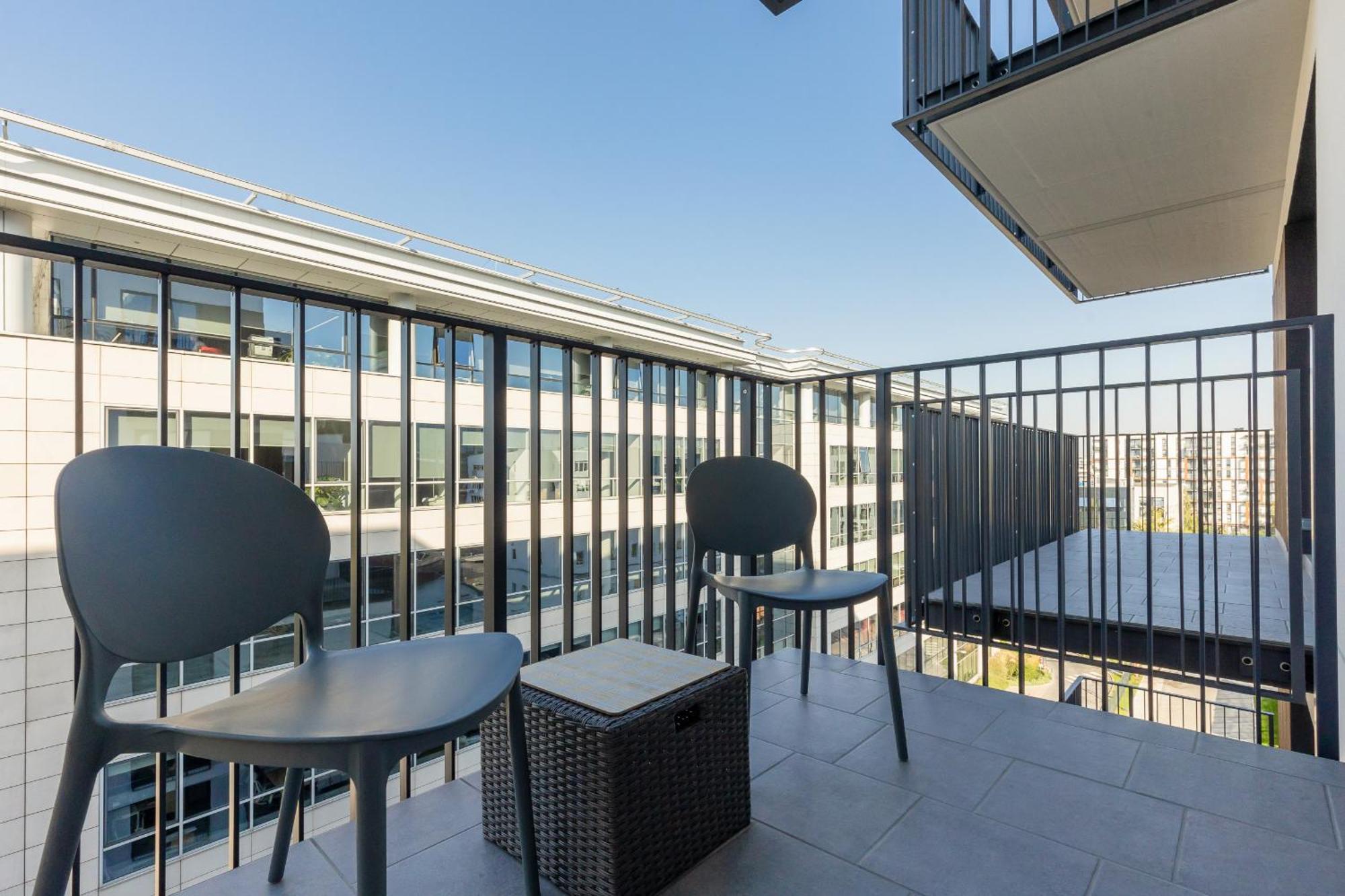 Modern Mokotow With Parking & Balcony By Renters Warsaw