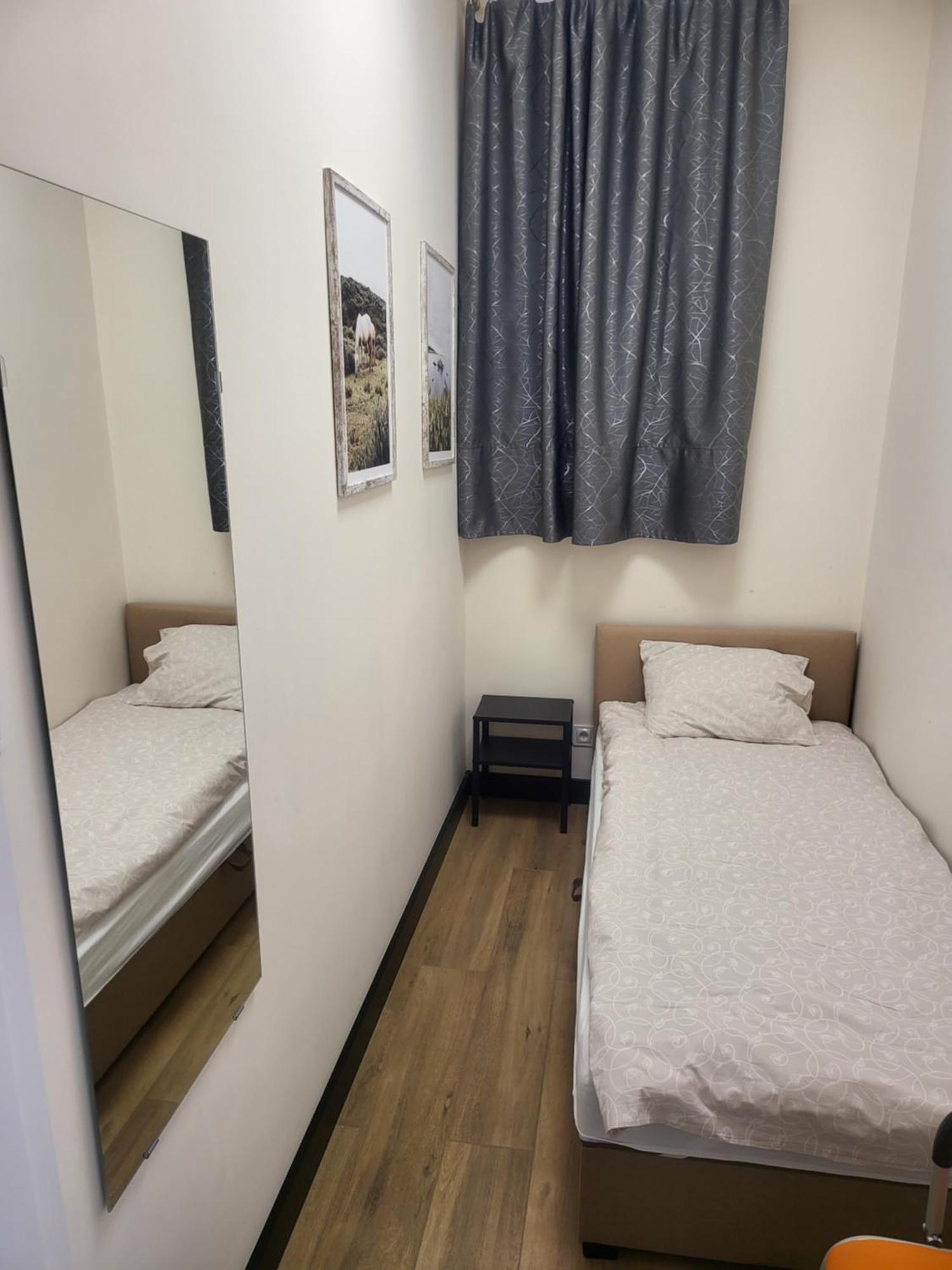 Rooms4rest Bokserska - Private For Tourists - Atr Consulting Sp, Z O,o, Hostel Warsaw