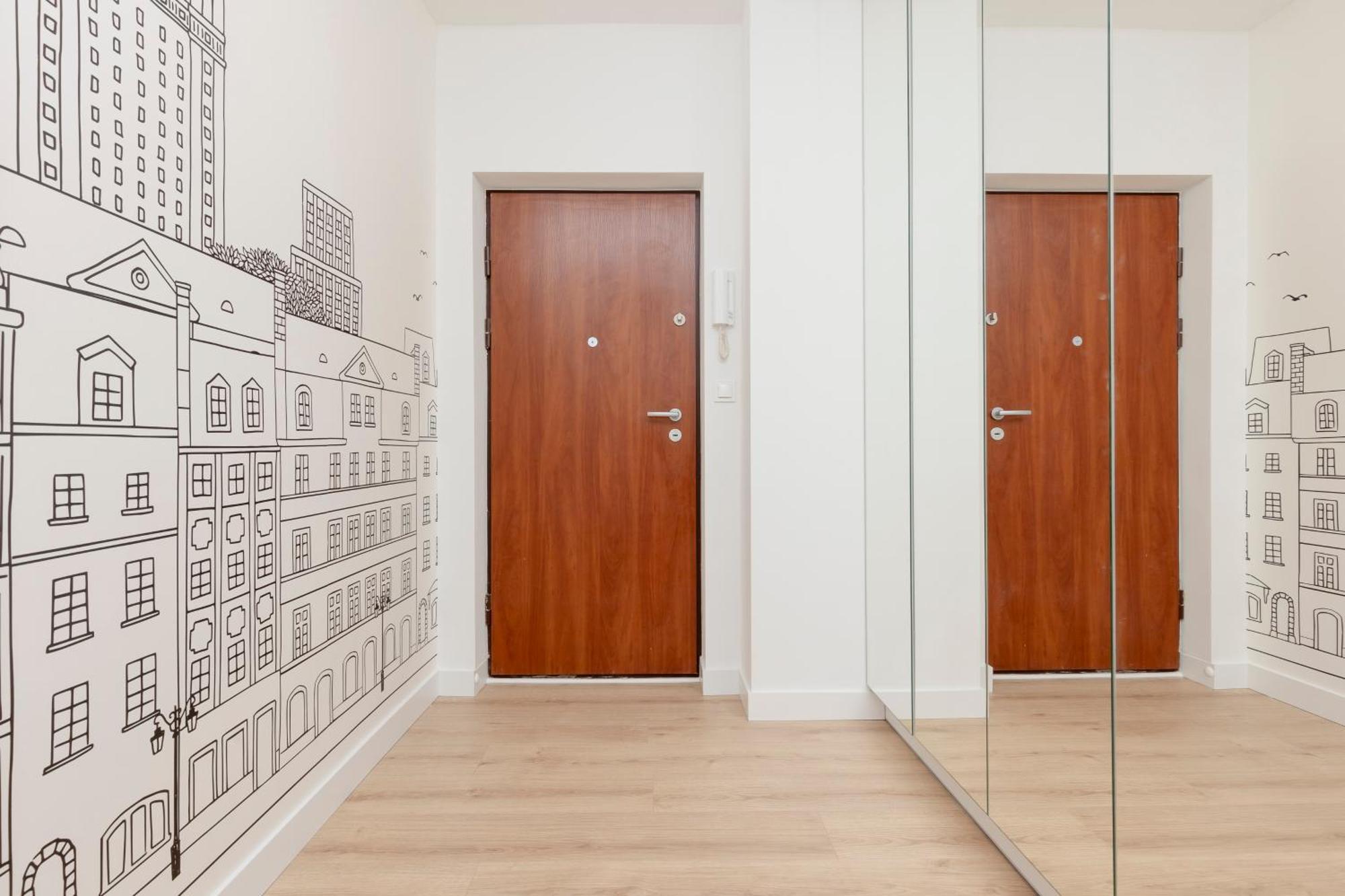 Amazing Spacious In Center By Renters Apartament