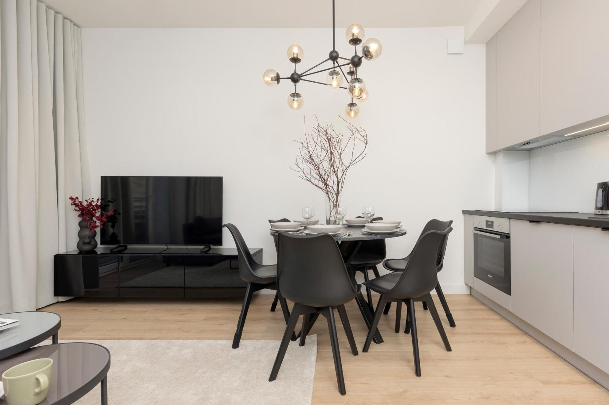Apartament Amazing Spacious In Center By Renters *
