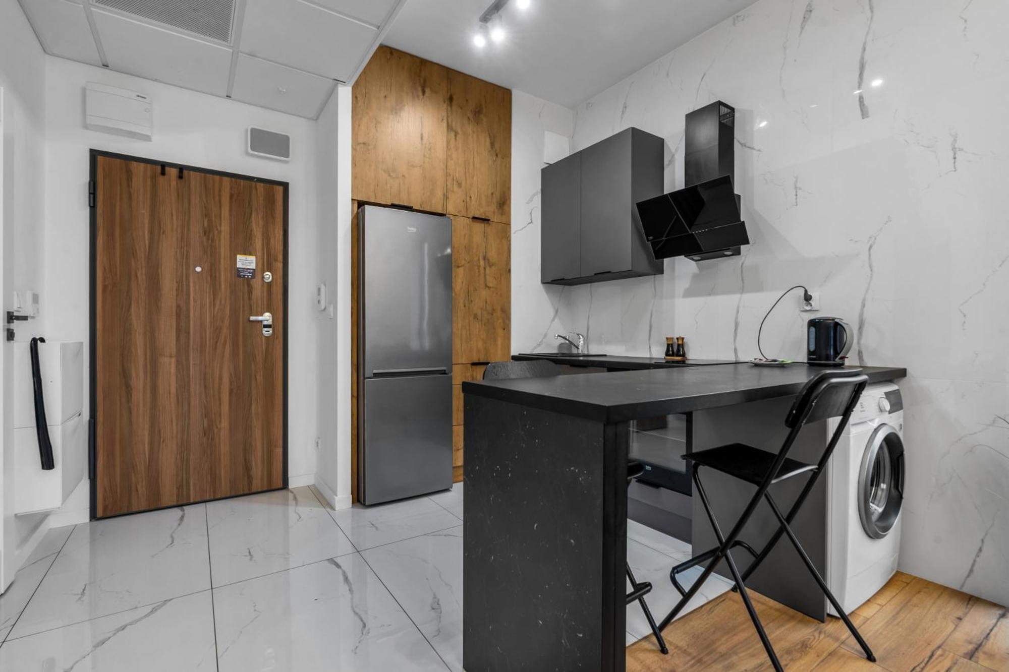 Business - Air Conditioning, 10th Floor, View, Balcony - By Rentujemy Apartment Warschau
