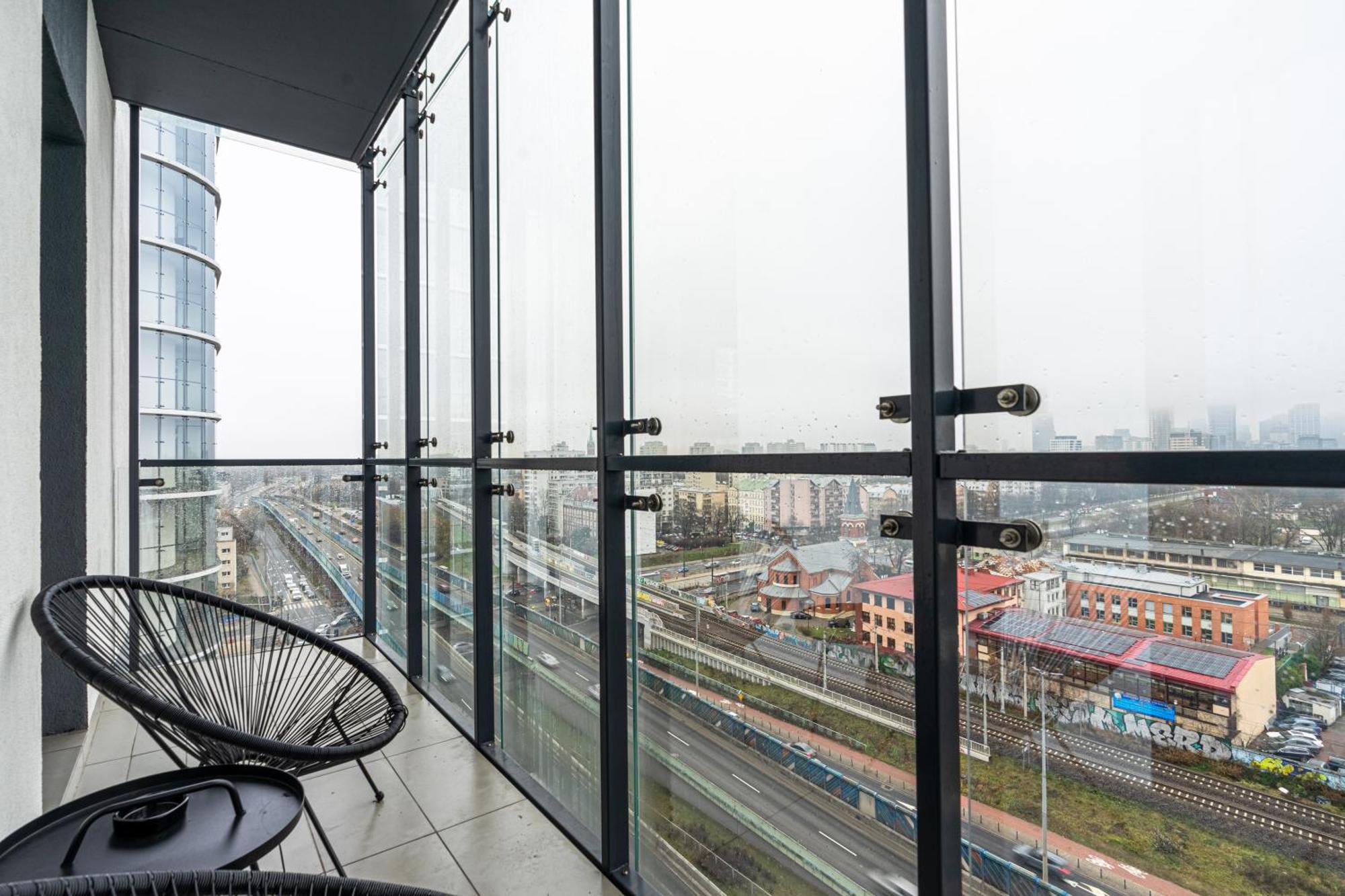 Business - Air Conditioning, 10th Floor, View, Balcony - By Rentujemy *
