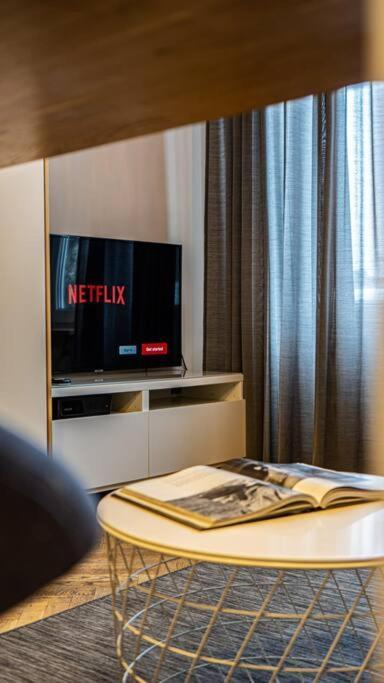 Mieszkanie Z Duzym Terasem W Warszawie Apartamento *
