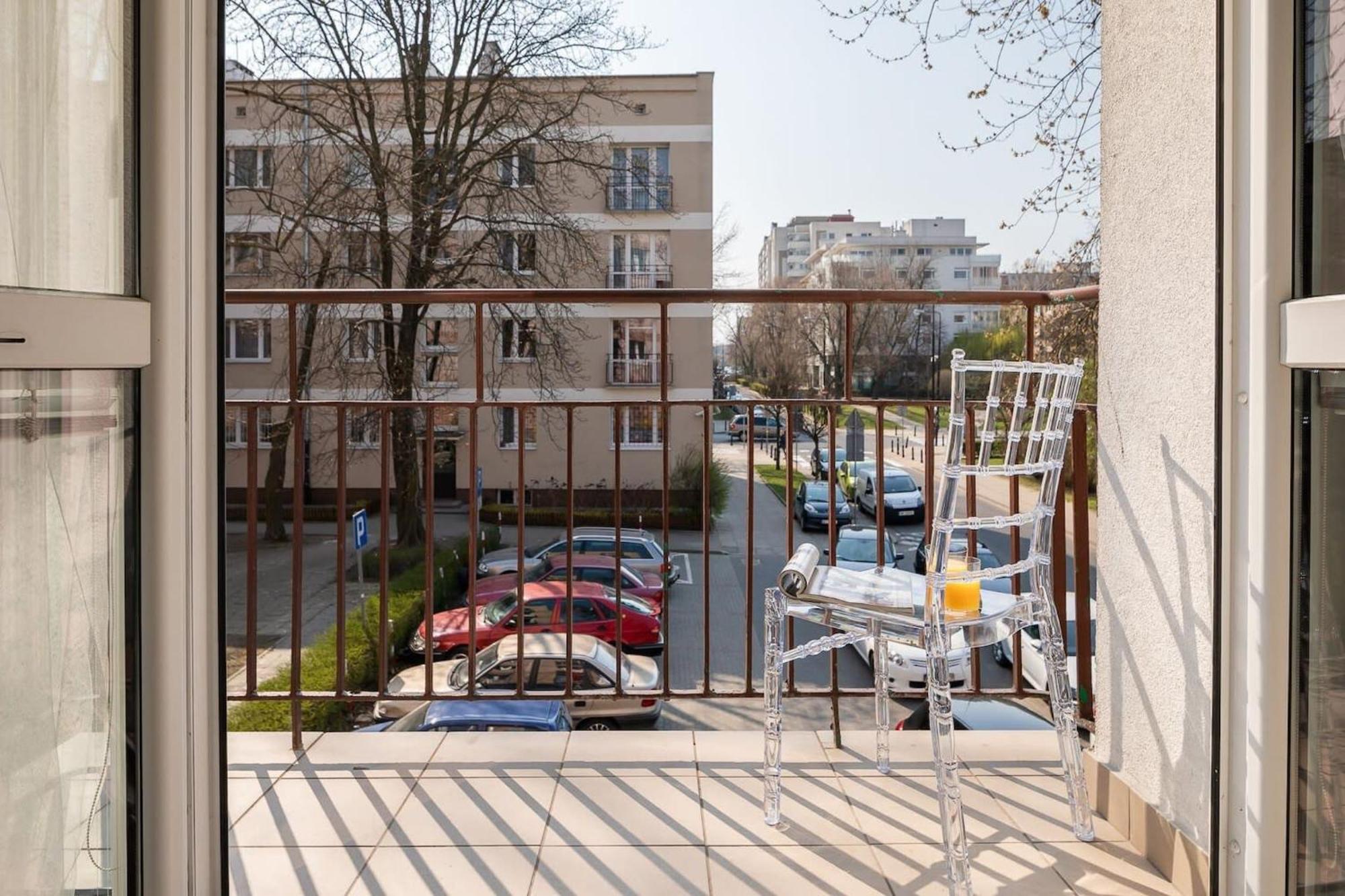 Rent Like - Mila 9 Warsaw