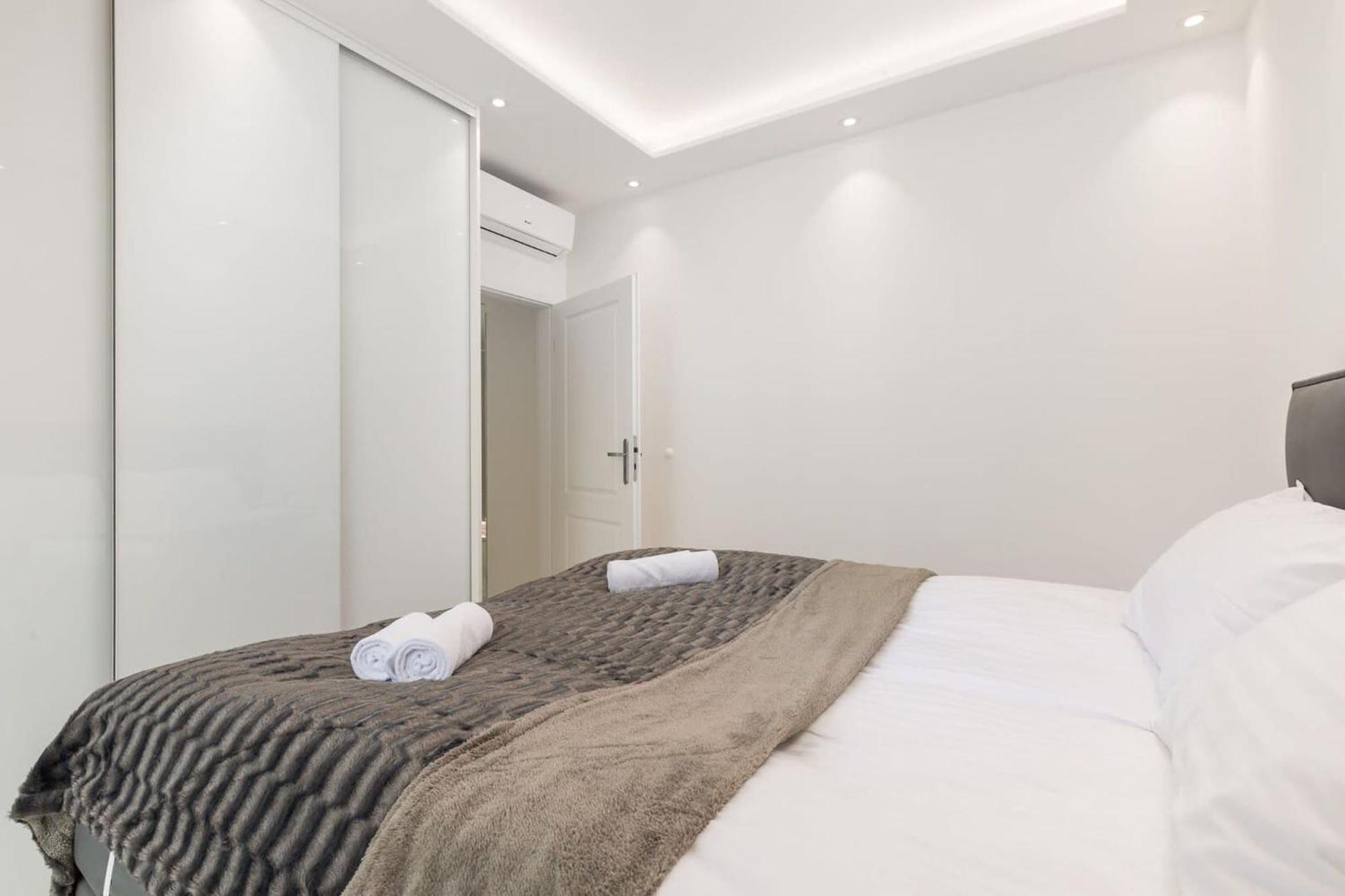 Apartment Karolkowa 28 - Prestigious With Balcony By Renters Prestige *