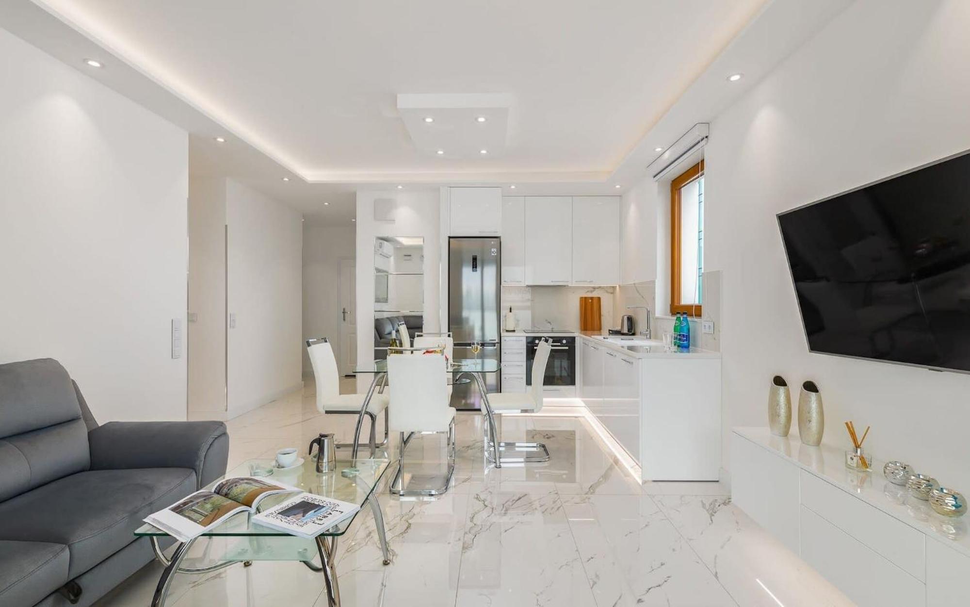 Apartment Karolkowa 28 - Prestigious With Balcony By Renters Prestige Warsaw