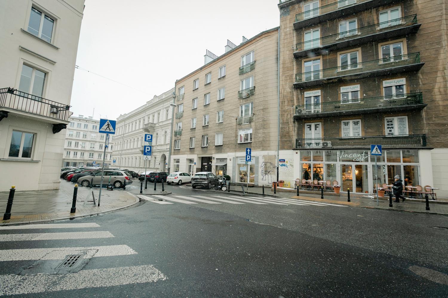 Wilcza 3g - 260m Od Ambasady Usa, 1km Od Dworca Centralnego Warszawa