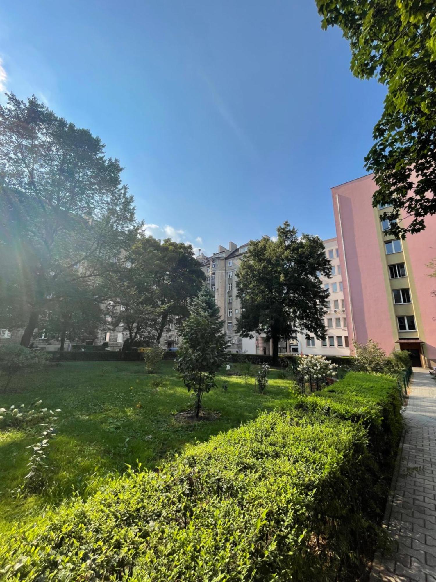 W Centrum Warszawy Ulica Chmielna - 500m Od Dworca Centralnego - By Good Sleeping Apartment *