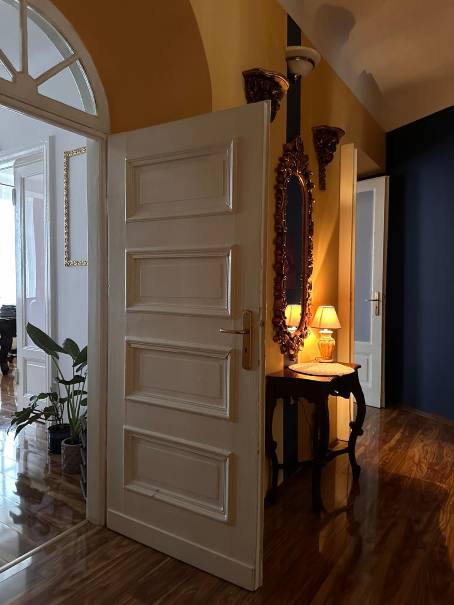 Apartment Exclusive Chmielna Street 95m2 *