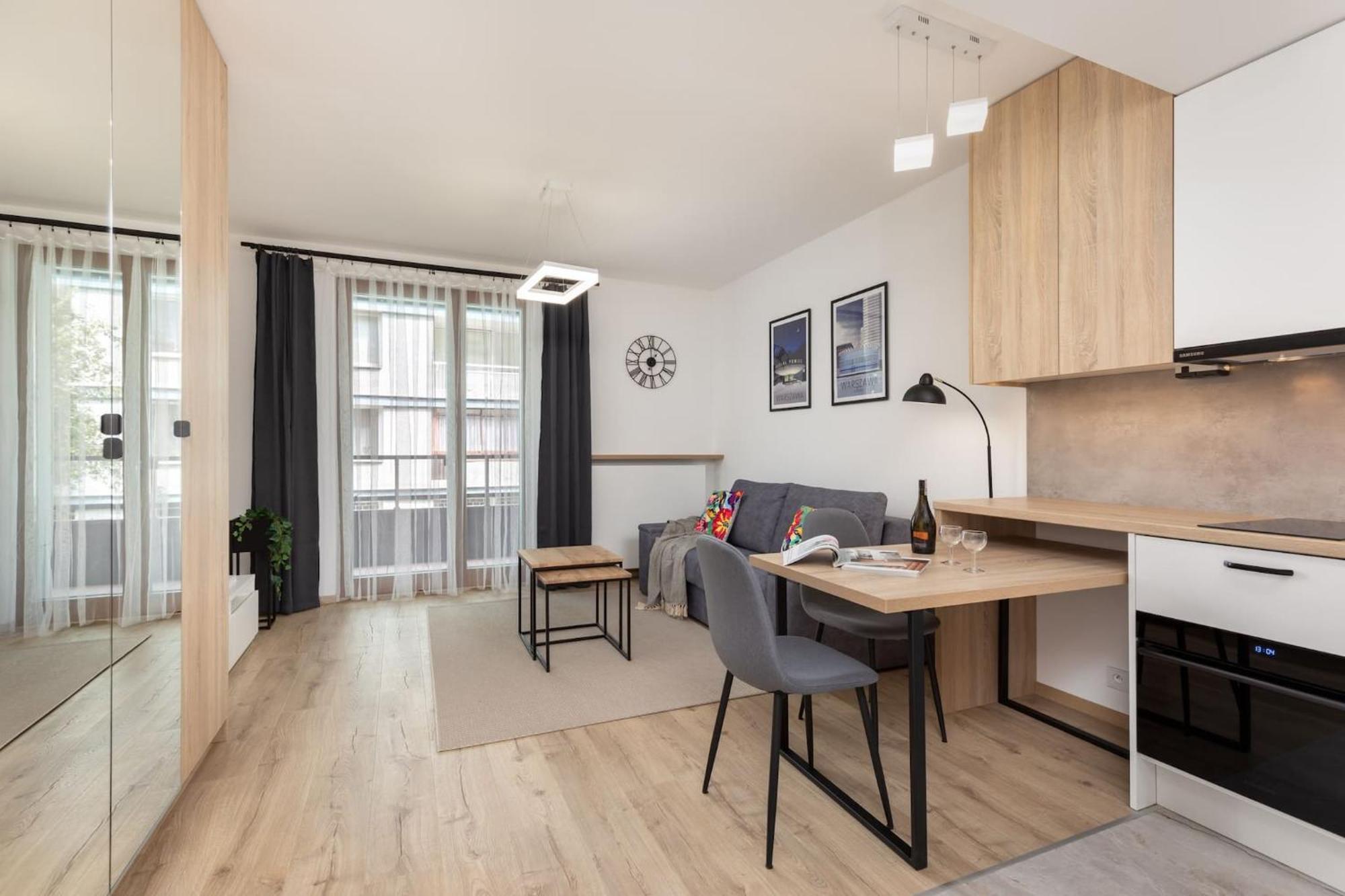 Rent Like - Aleja Solidarności 60b Warszawa