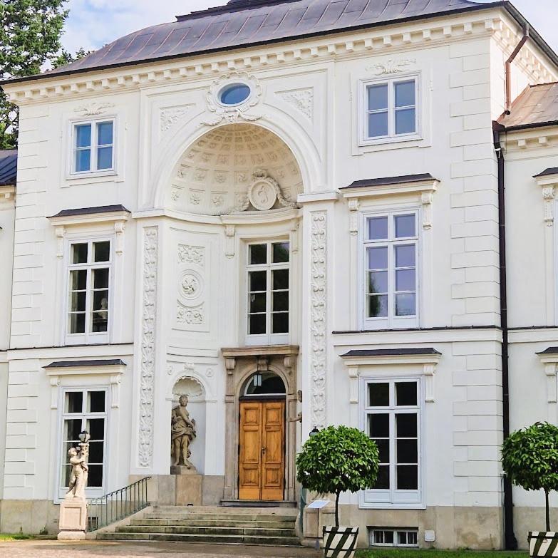Luxury Design Apart Nowolipki Apartment Warsaw