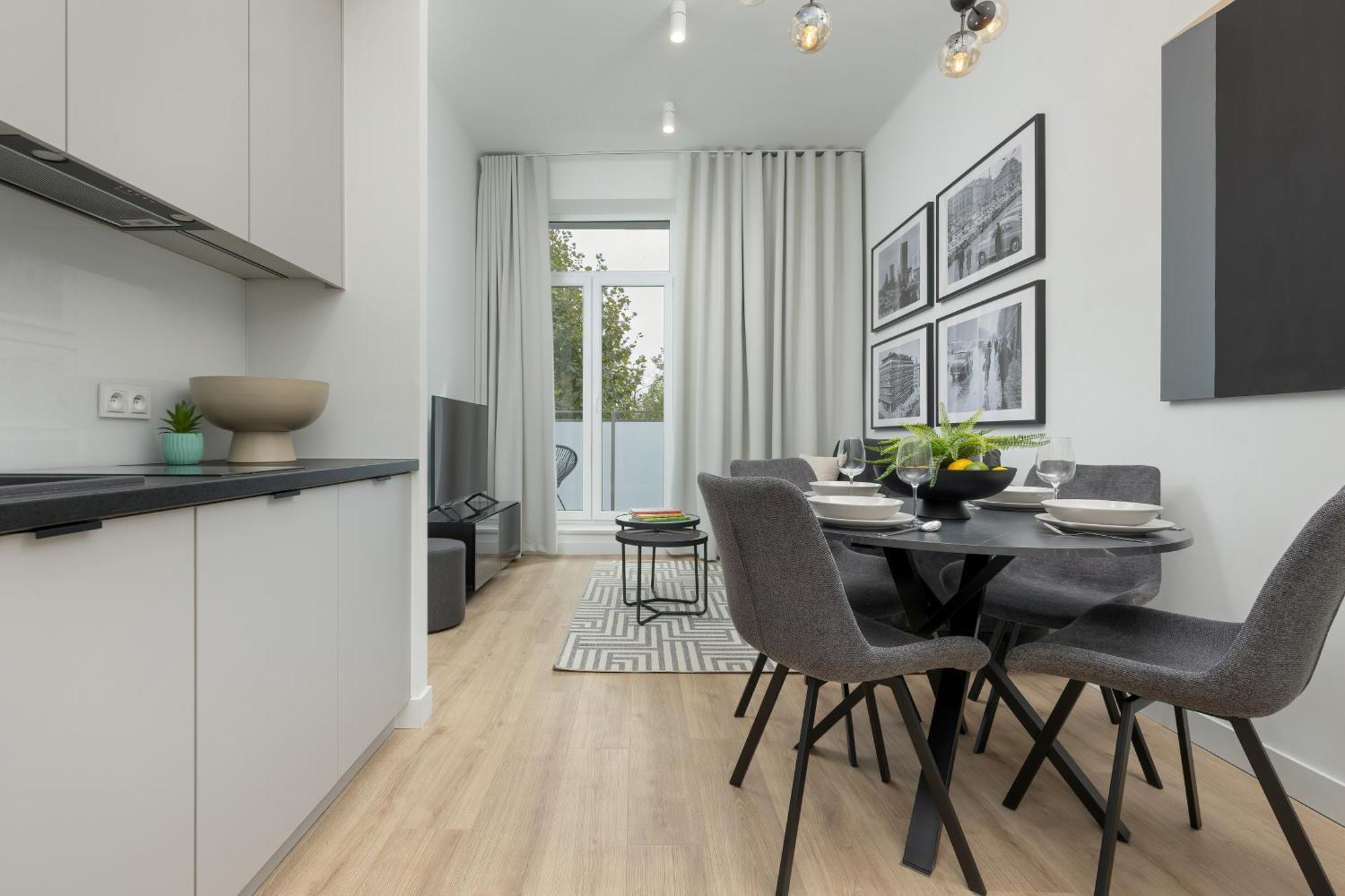 Apartment Center By Renters *