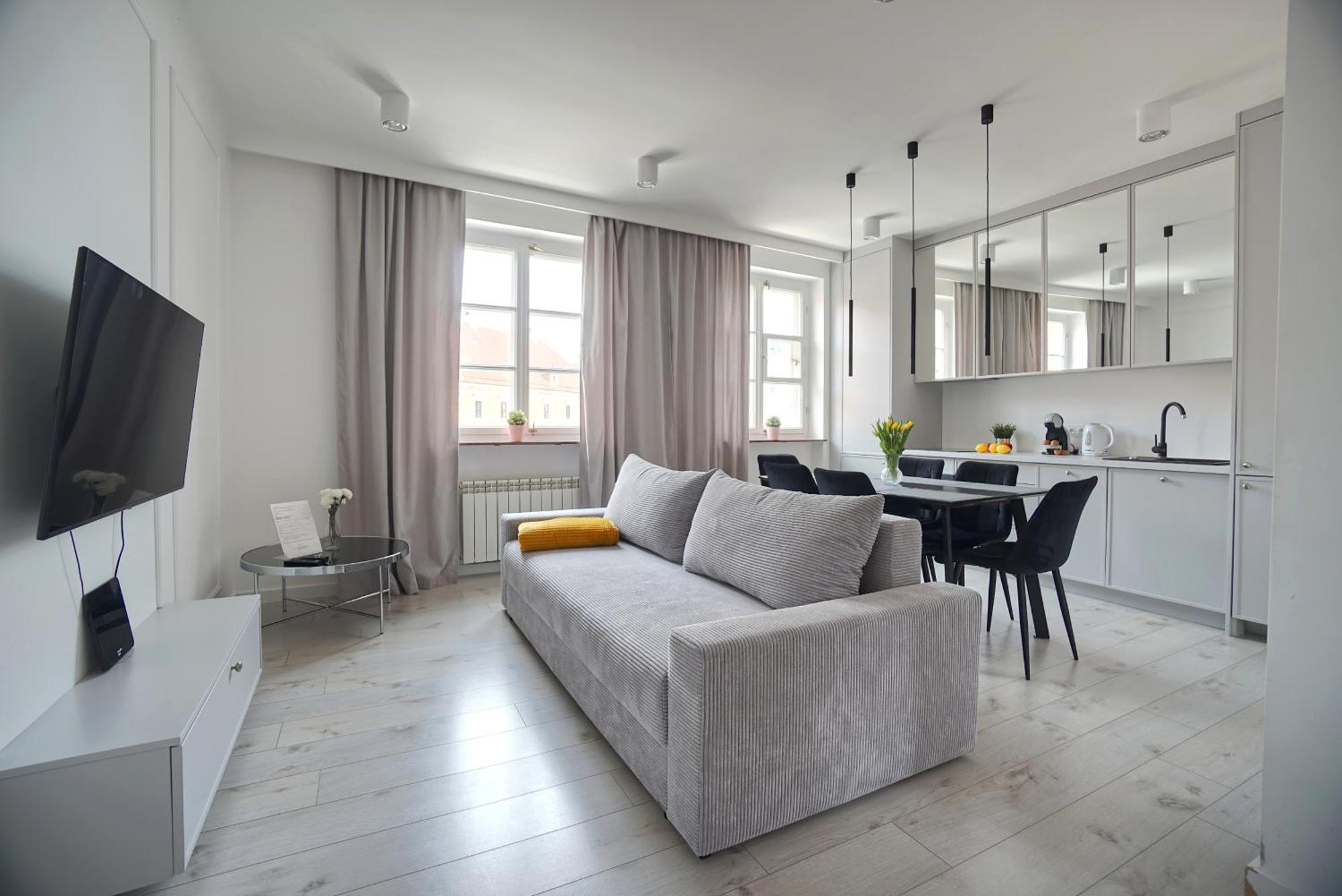 Premium Old Town Apartment *
