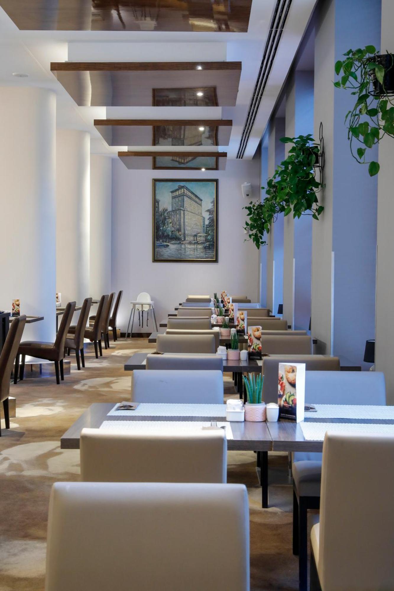 Mercure Grand Khách sạn