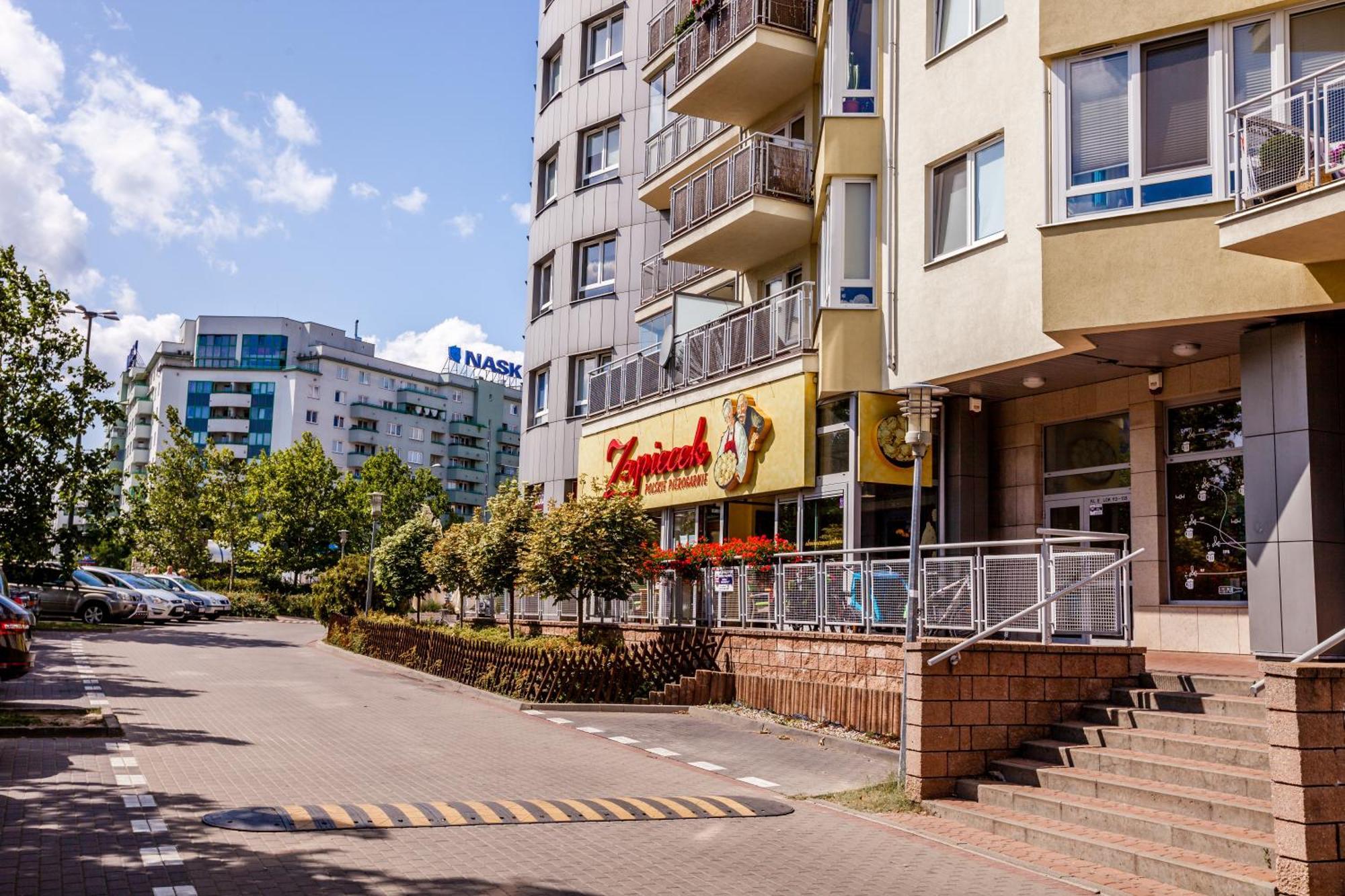 Apartment Kabaty 2 *