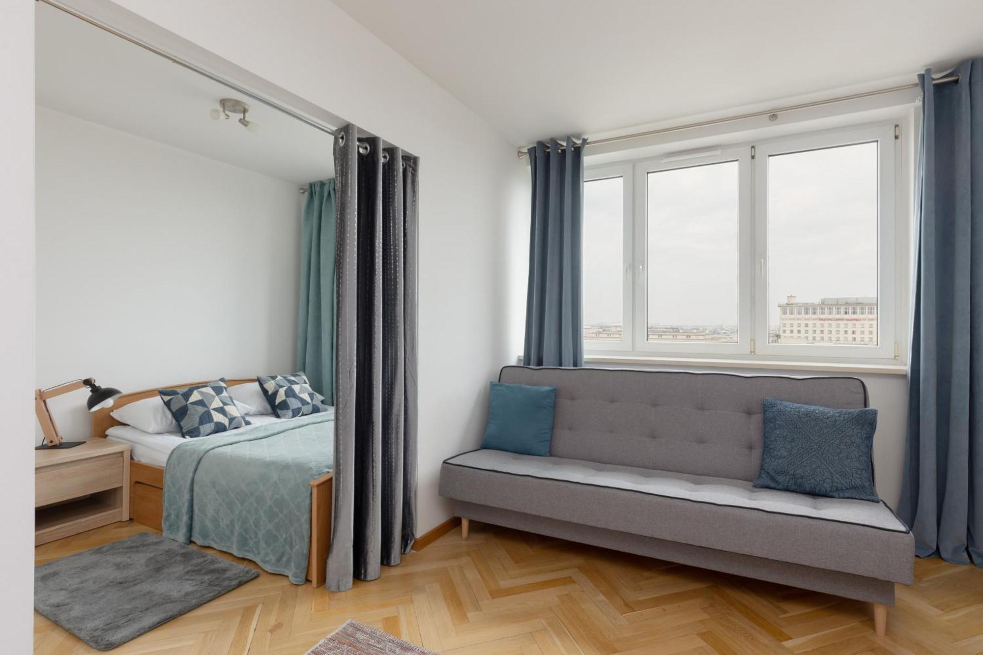 Wspólna 41 * Warszawa