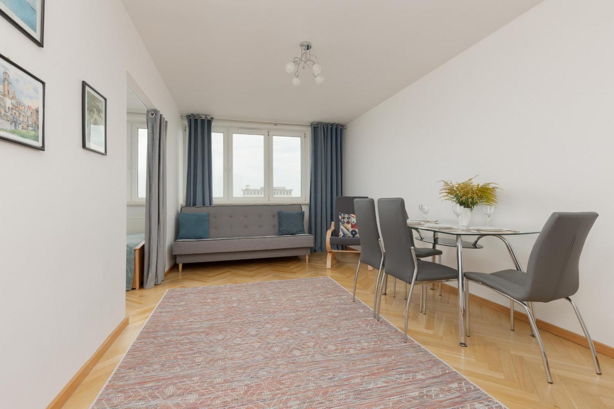 Apartament Wspólna 41 *