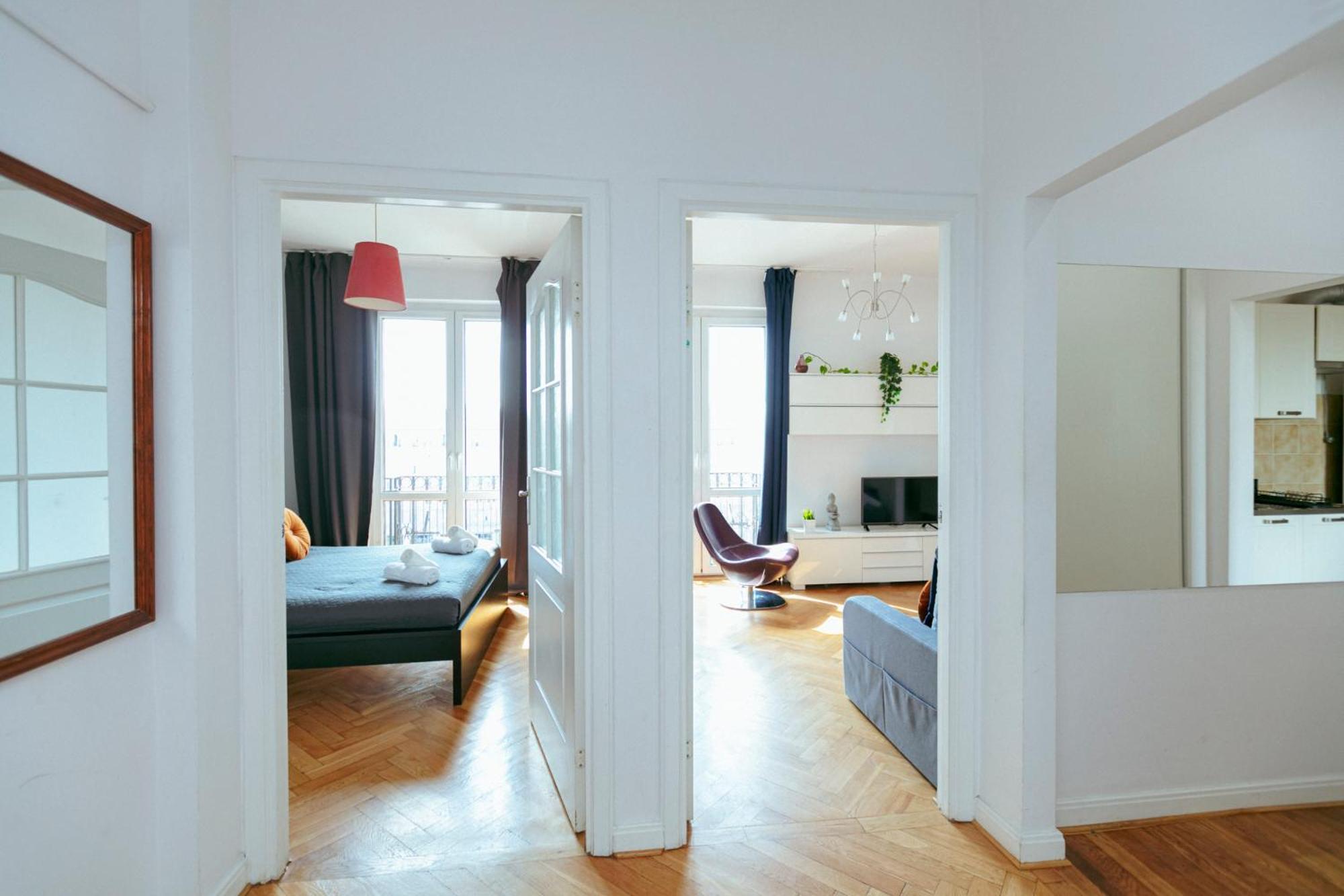 Plac Konstytucji 6 Grey: Spacious With Free Garage *