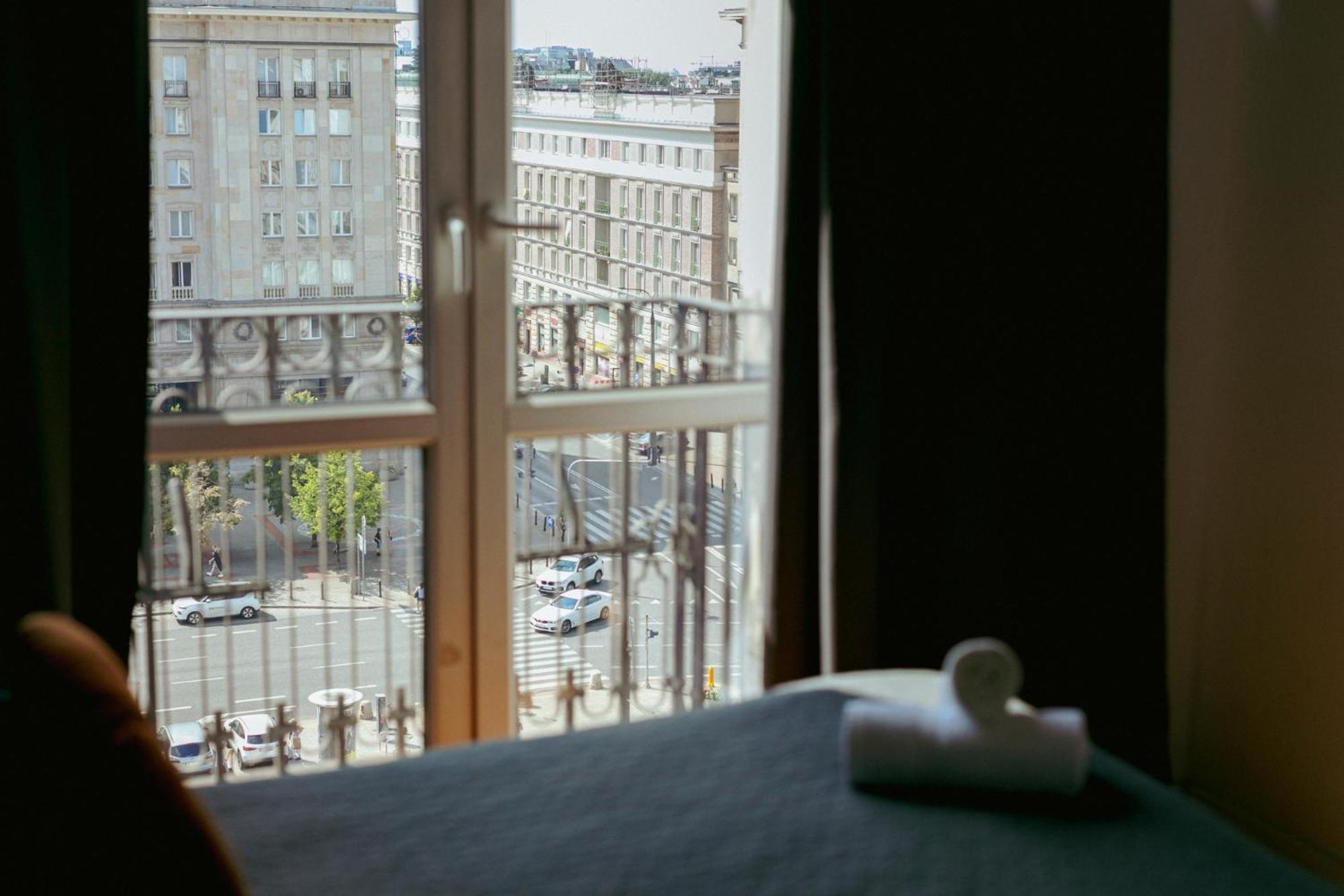Plac Konstytucji 6 Grey: Spacious With Free Garage * Warsaw
