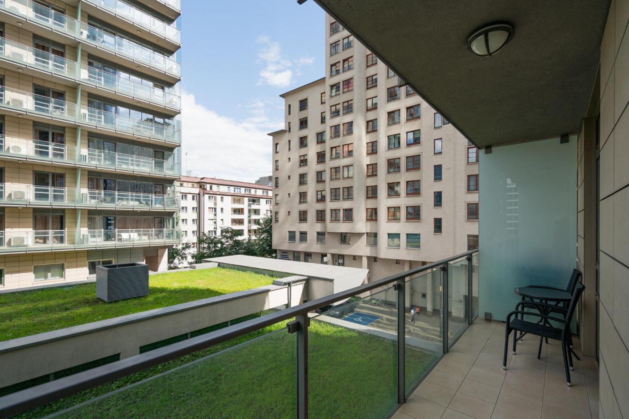 Platinum Towers J&k Warschau