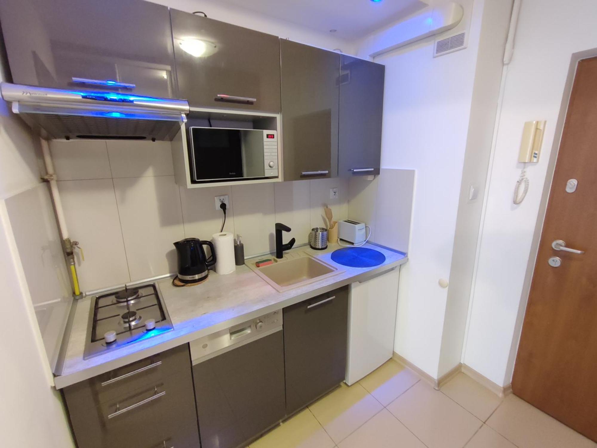 Apartment Centrum - Metro Rondo Onz Warsaw