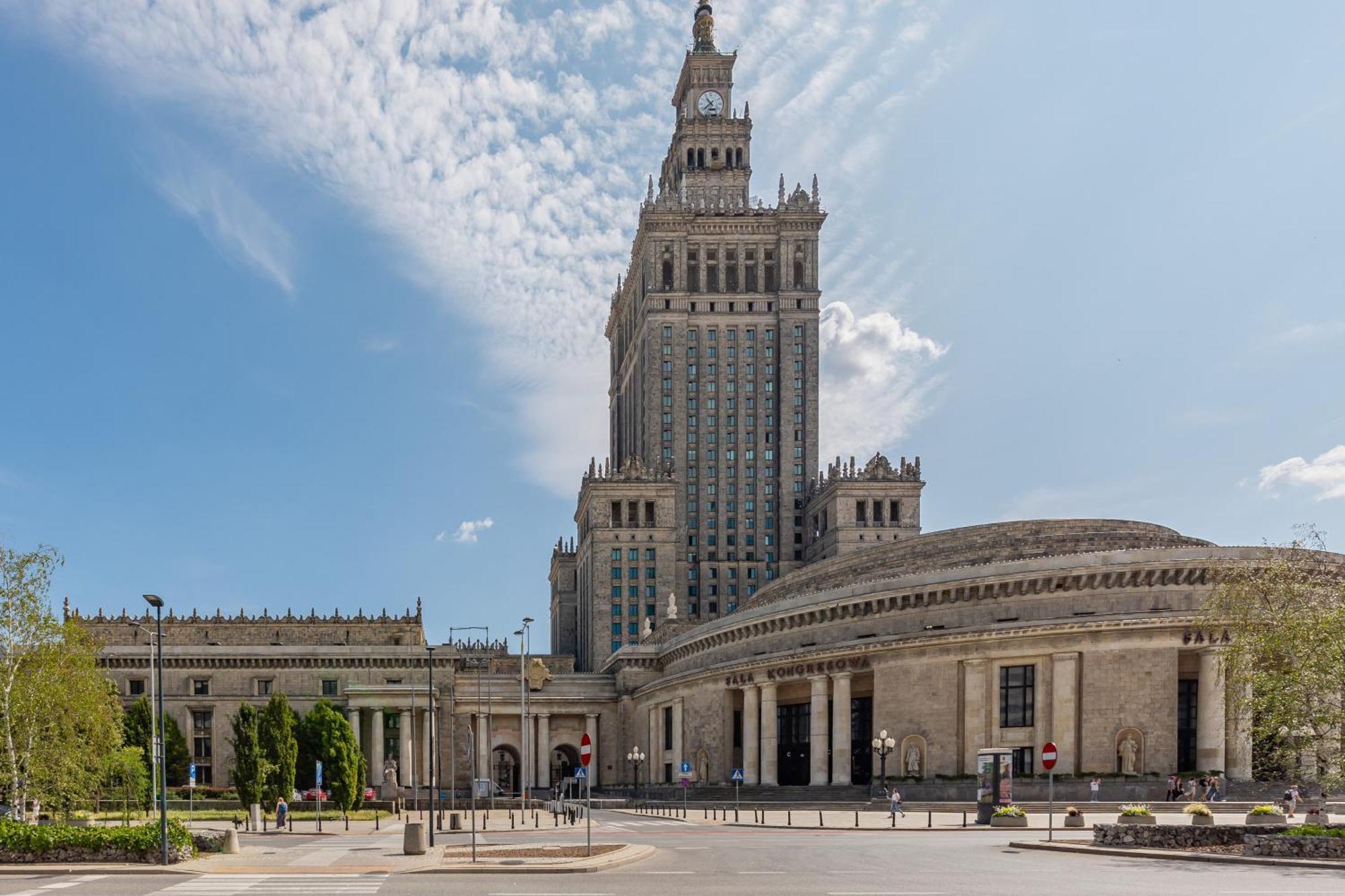 Center By Renters * Warsaw