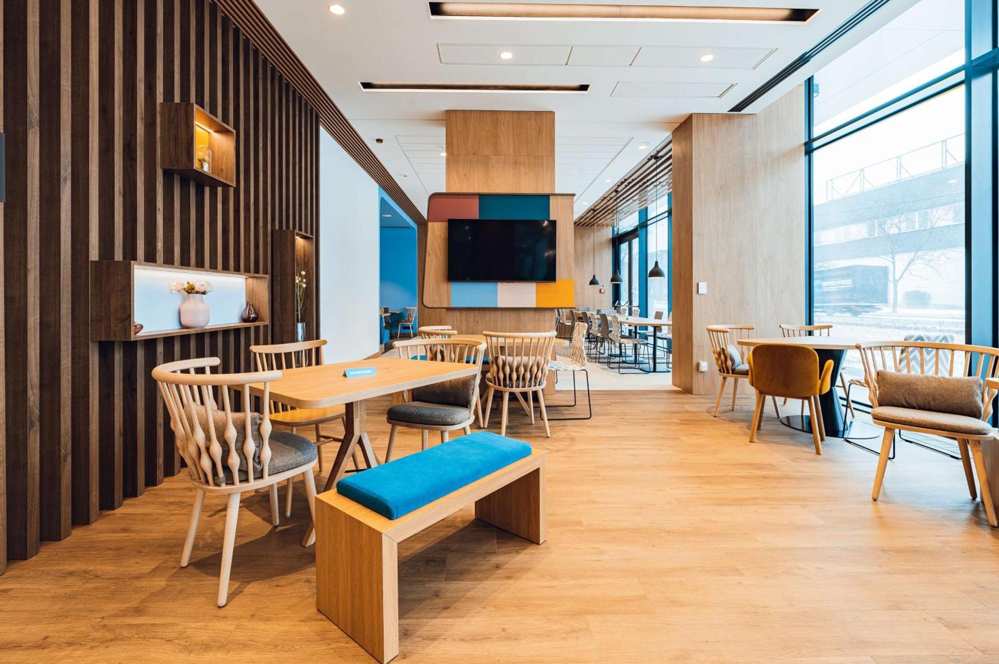Khách sạn Hampton By Hilton Reduta 3*