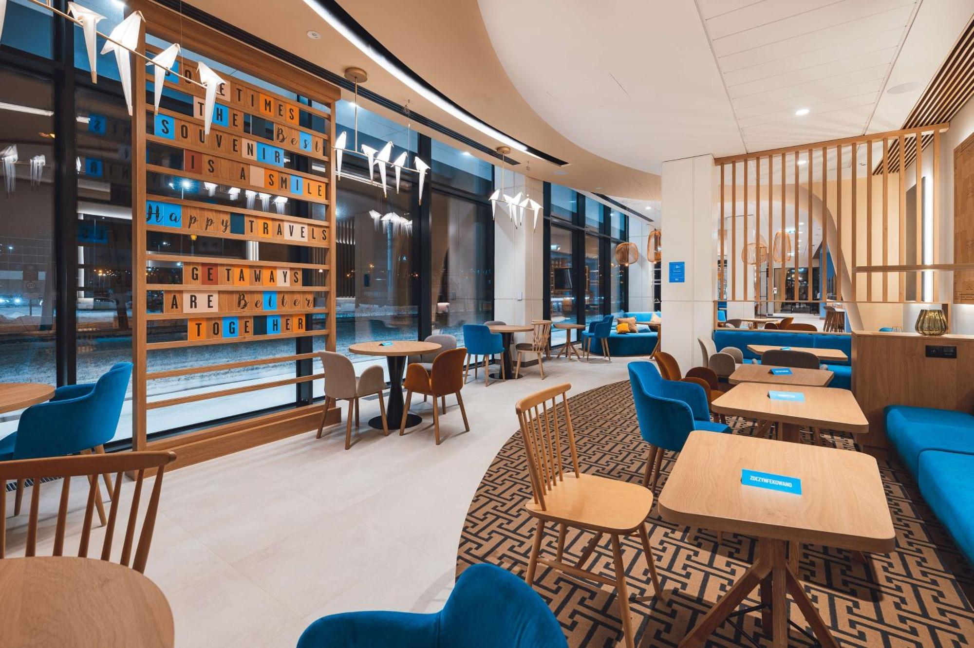 Khách sạn Hampton By Hilton Reduta Warsaw