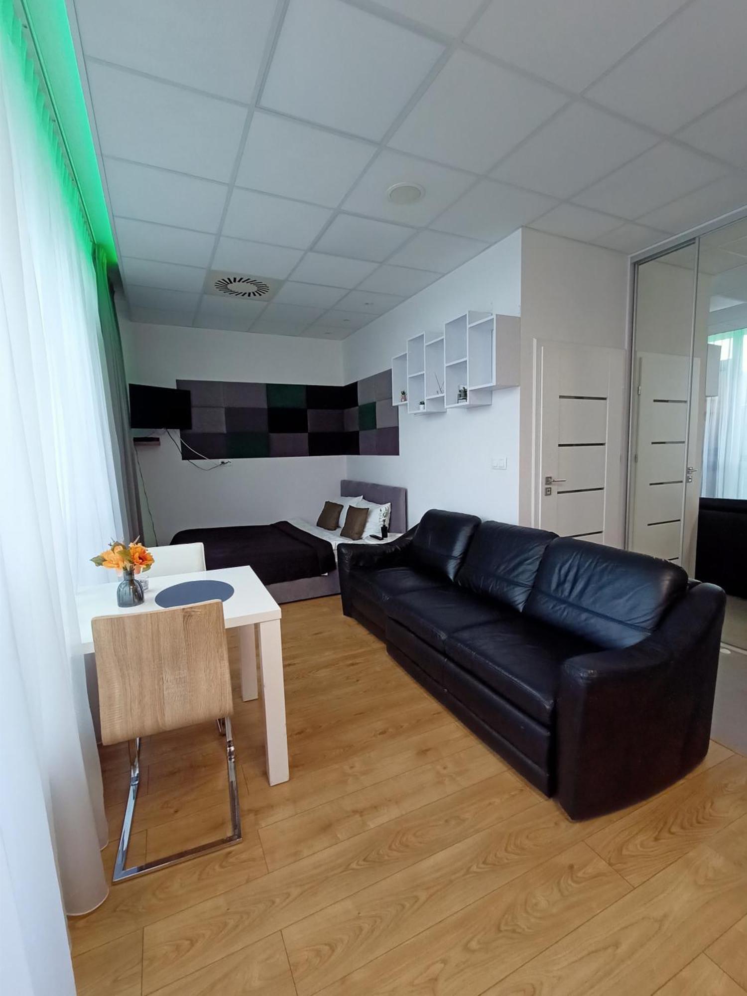 Zlatarooms 401 Apartment Warsaw
